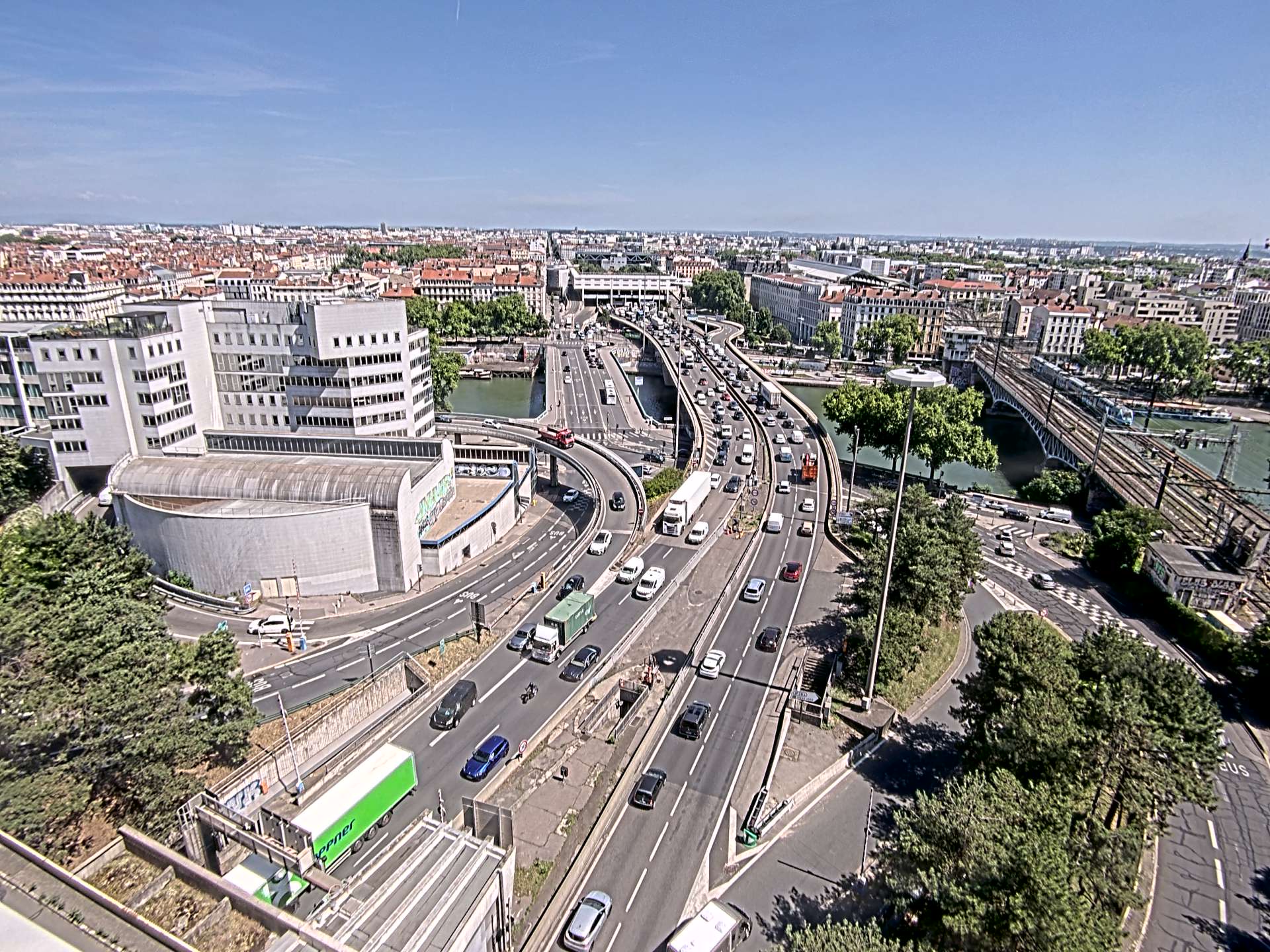 Caméra autoroute à Lyon Perrache à l'entrée Sud du Tunnel sous Fourvière, en direction de Marseille