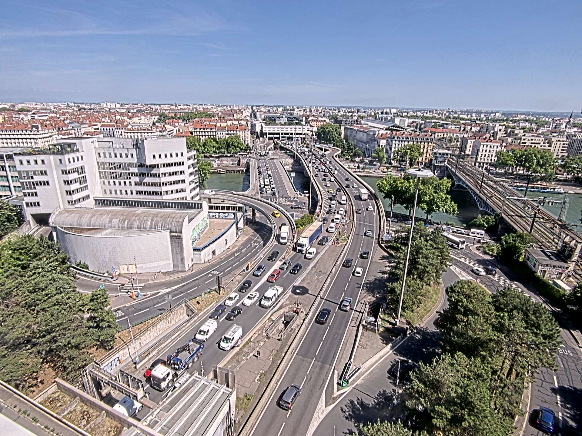 Caméra autoroute à Lyon Perrache à l'entrée Sud du Tunnel sous Fourvière, en direction de Marseille