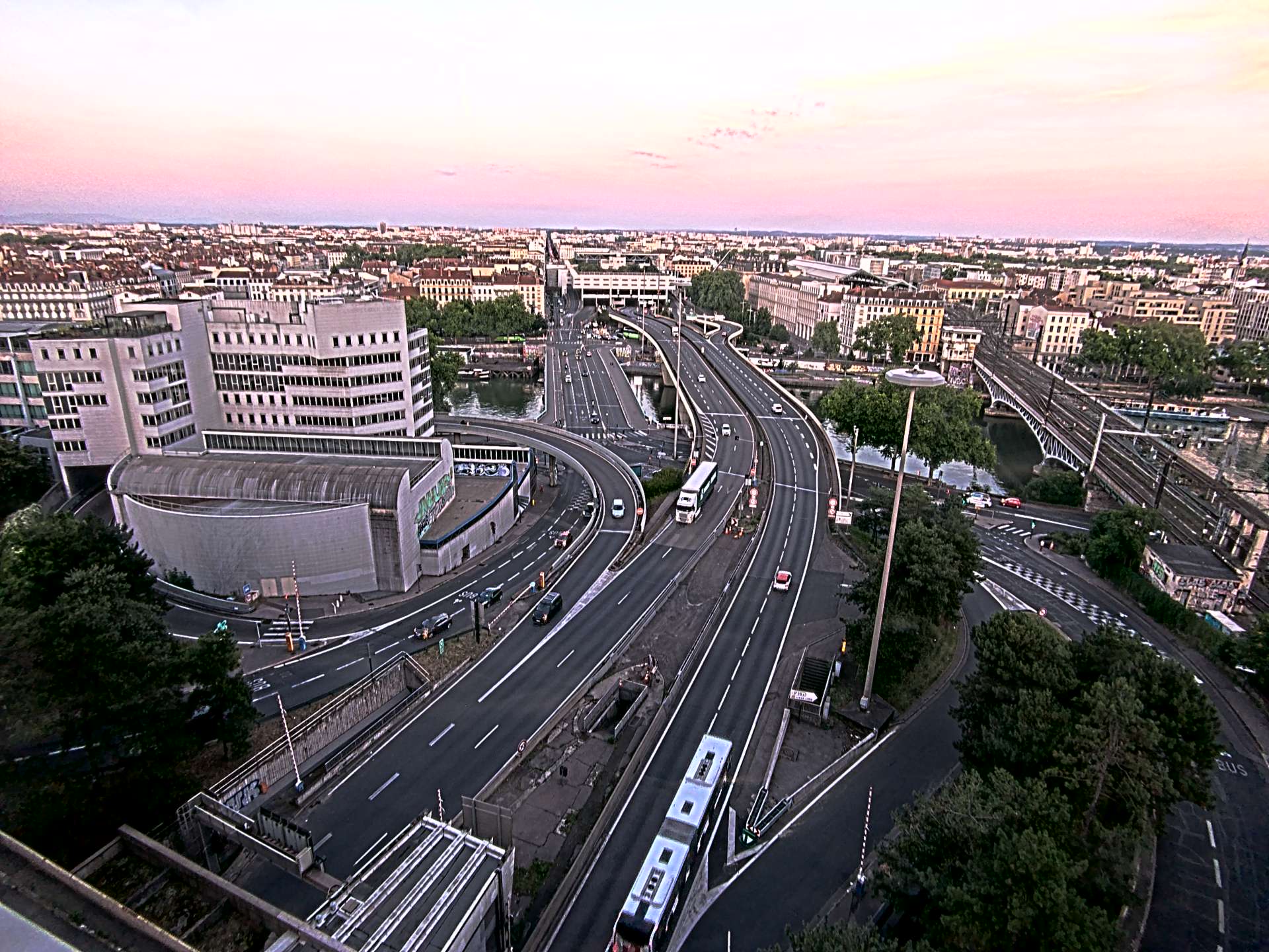 Caméra autoroute à Lyon Perrache à l'entrée Sud du Tunnel sous Fourvière, en direction de Marseille