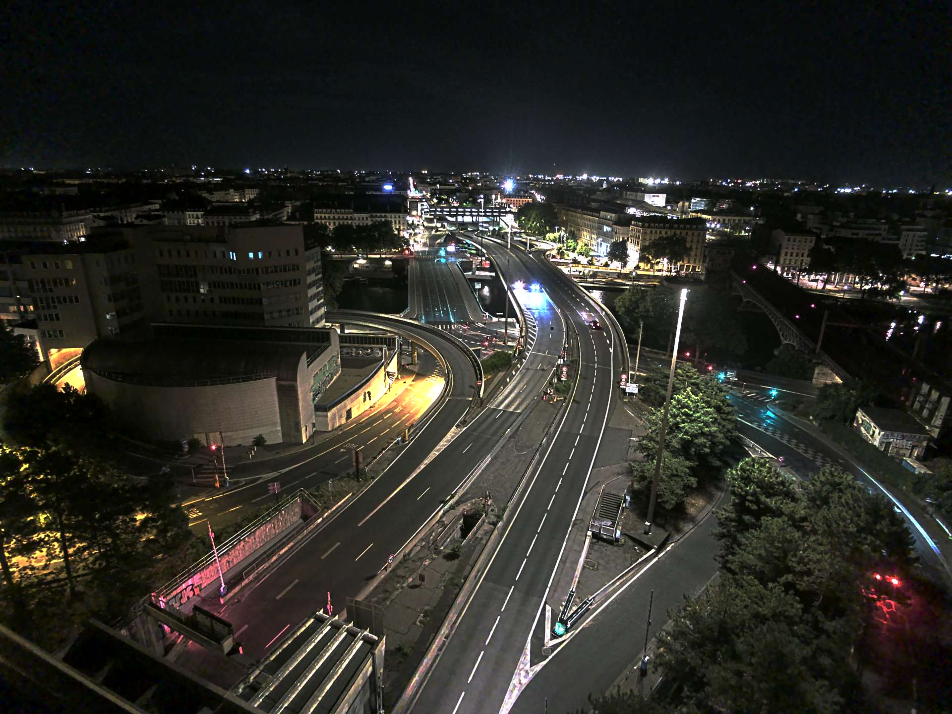 Caméra autoroute à Lyon Perrache à l'entrée Sud du Tunnel sous Fourvière, en direction de Marseille