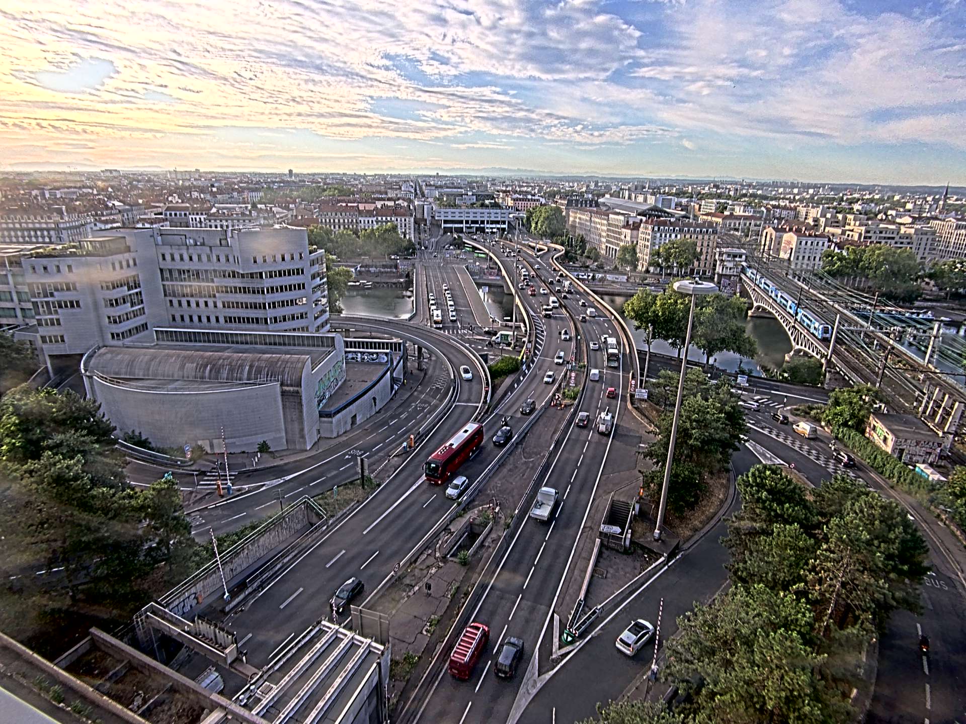Caméra autoroute à Lyon Perrache à l'entrée Sud du Tunnel sous Fourvière, en direction de Marseille