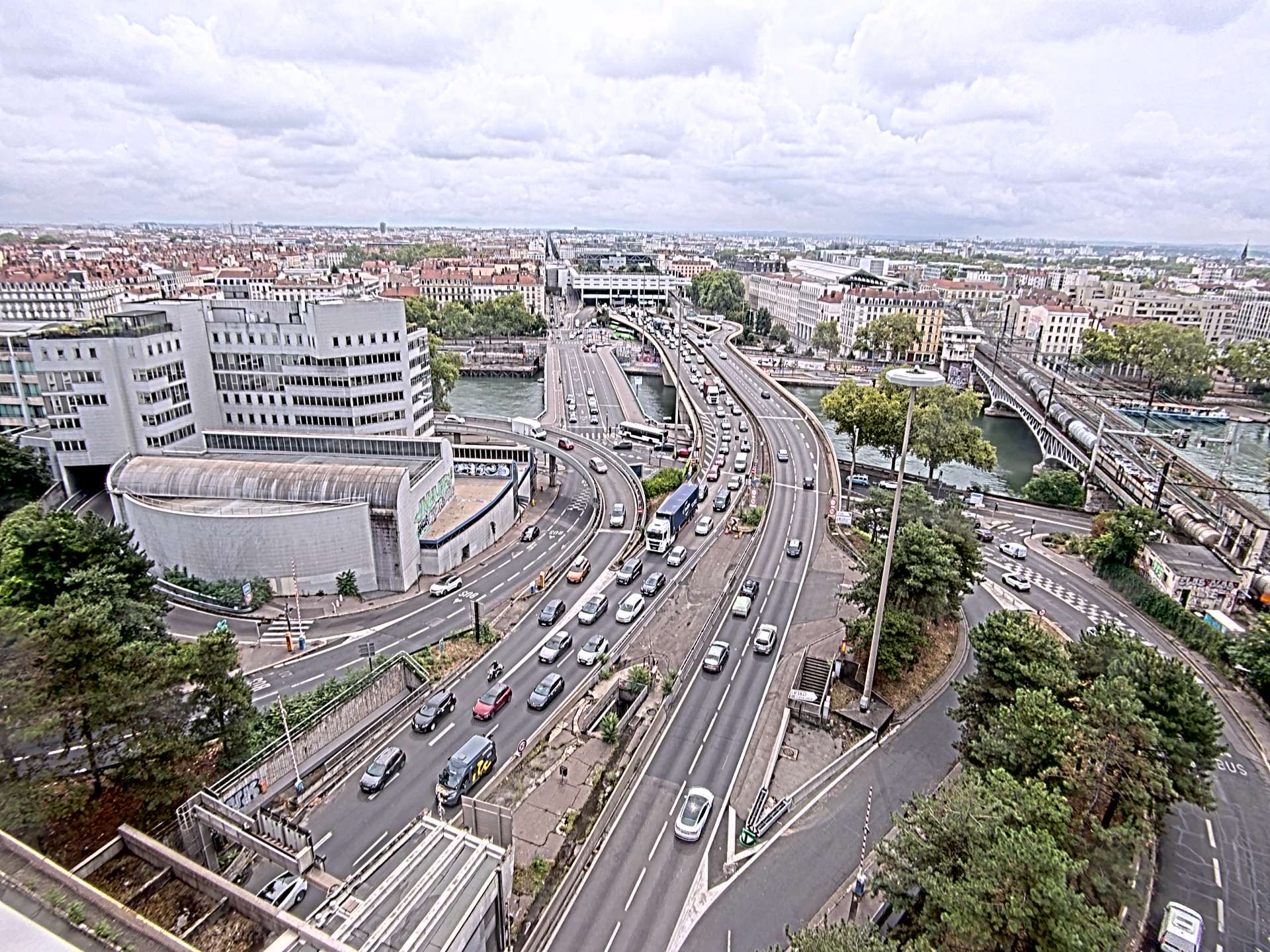 Caméra autoroute à Lyon Perrache à l'entrée Sud du Tunnel sous Fourvière, en direction de Marseille