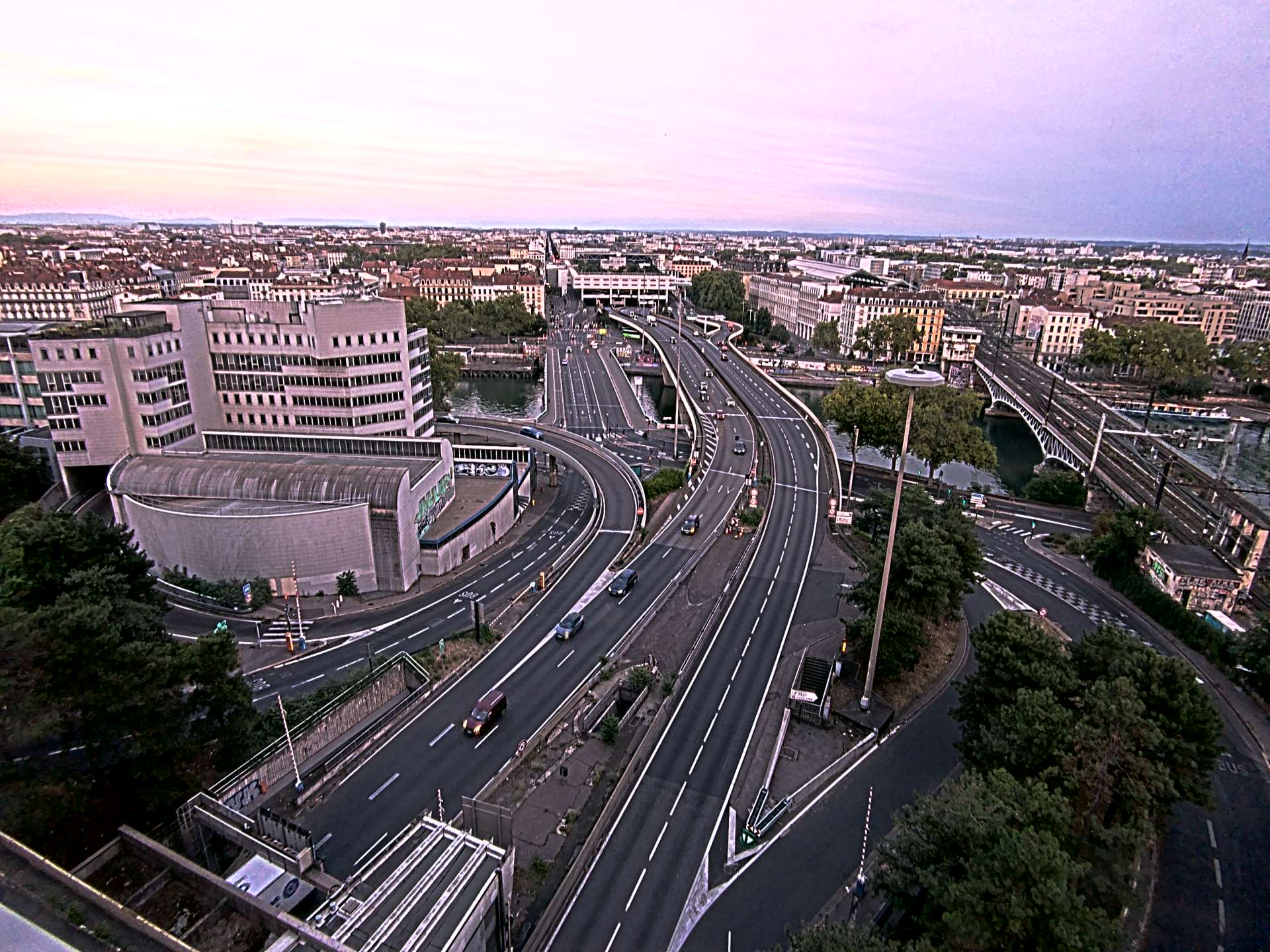 Caméra autoroute à Lyon Perrache à l'entrée Sud du Tunnel sous Fourvière, en direction de Marseille