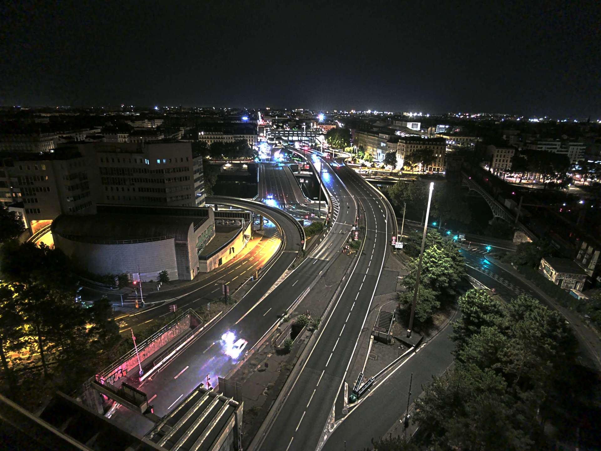 Caméra autoroute à Lyon Perrache à l'entrée Sud du Tunnel sous Fourvière, en direction de Marseille