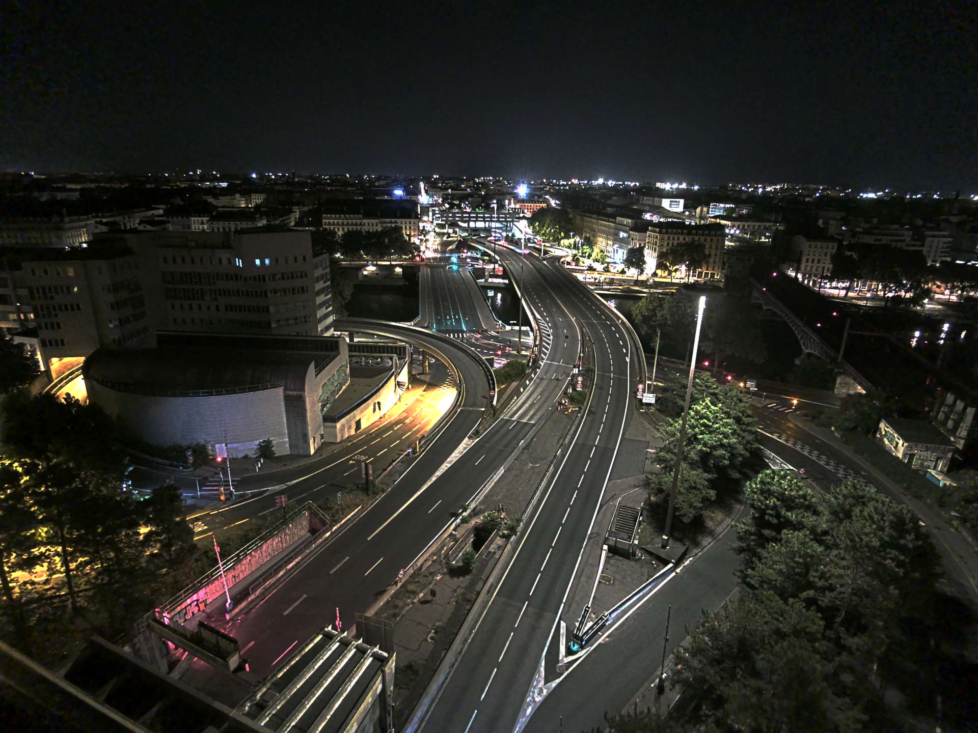 Caméra autoroute à Lyon Perrache à l'entrée Sud du Tunnel sous Fourvière, en direction de Marseille