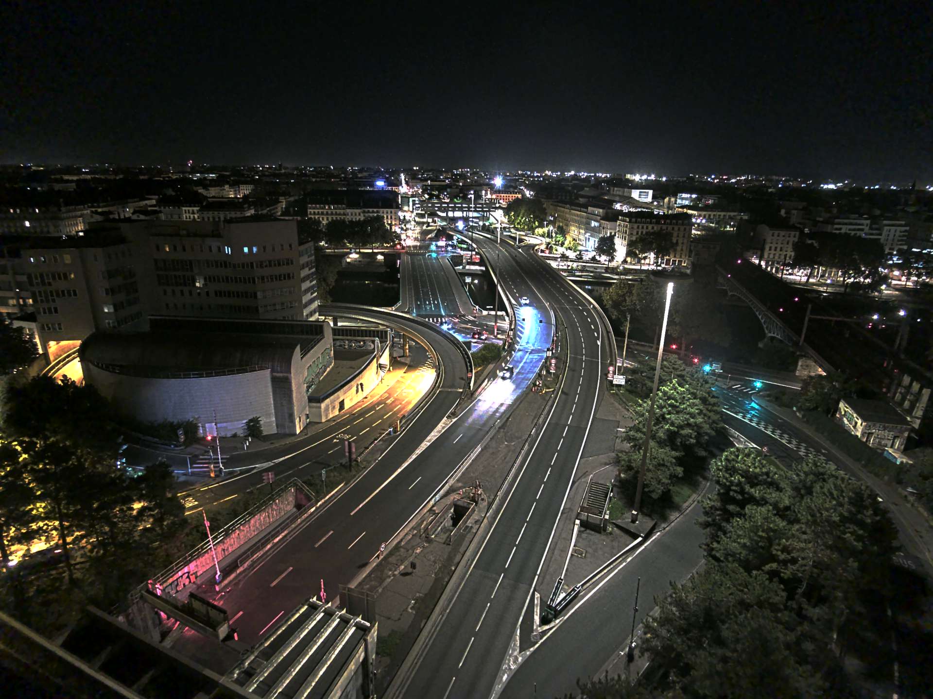 Caméra autoroute à Lyon Perrache à l'entrée Sud du Tunnel sous Fourvière, en direction de Marseille