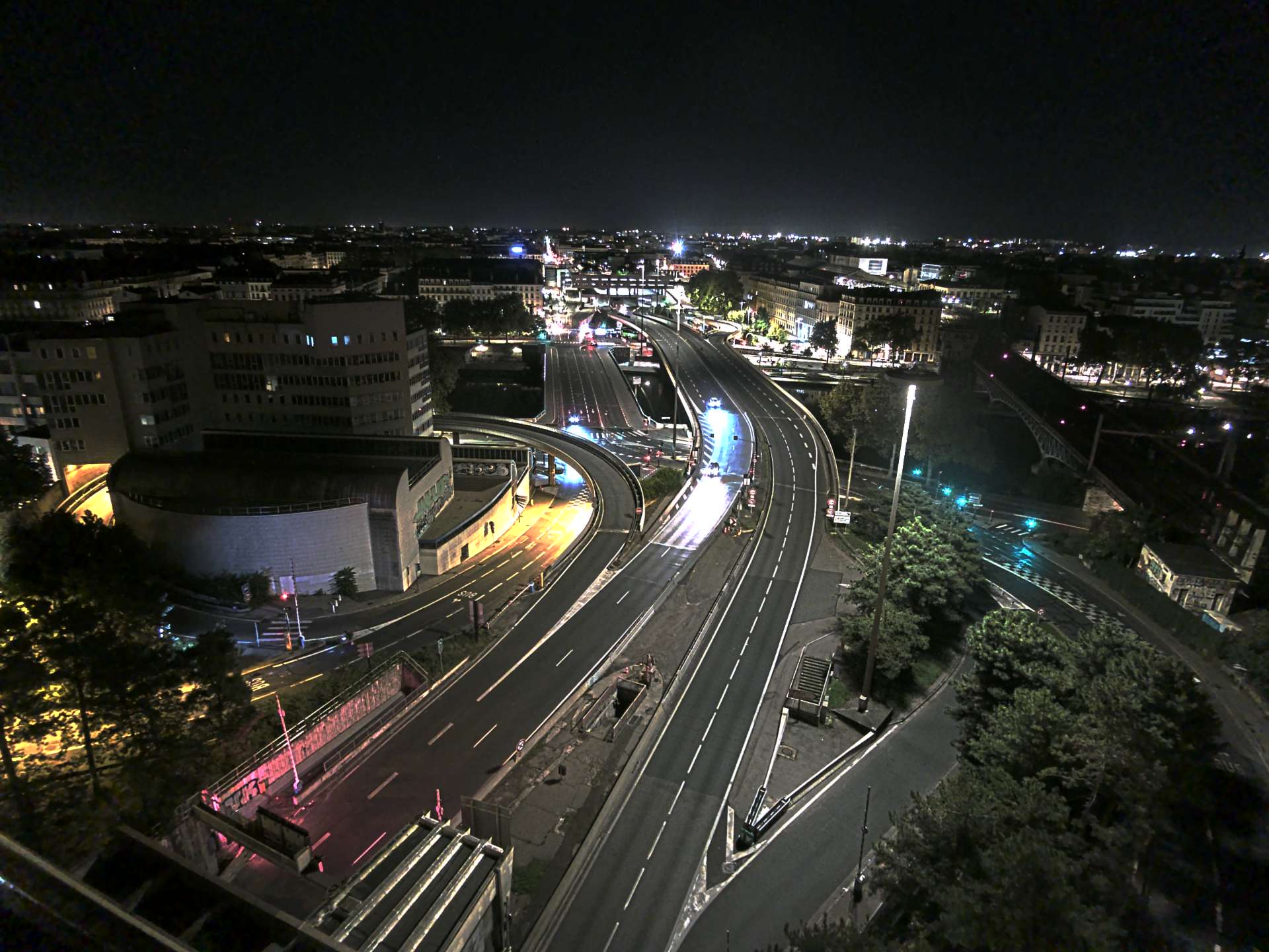Caméra autoroute à Lyon Perrache à l'entrée Sud du Tunnel sous Fourvière, en direction de Marseille