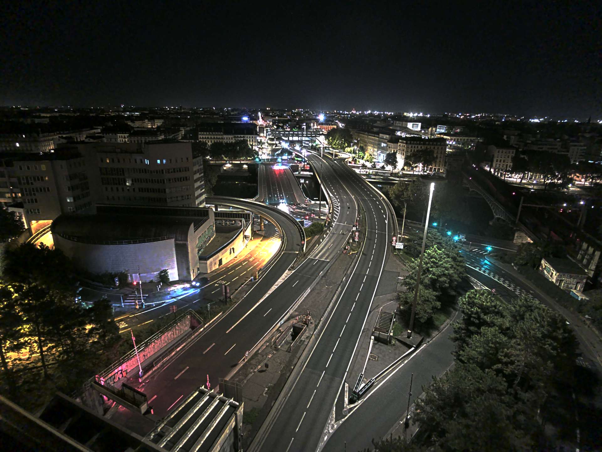 Caméra autoroute à Lyon Perrache à l'entrée Sud du Tunnel sous Fourvière, en direction de Marseille