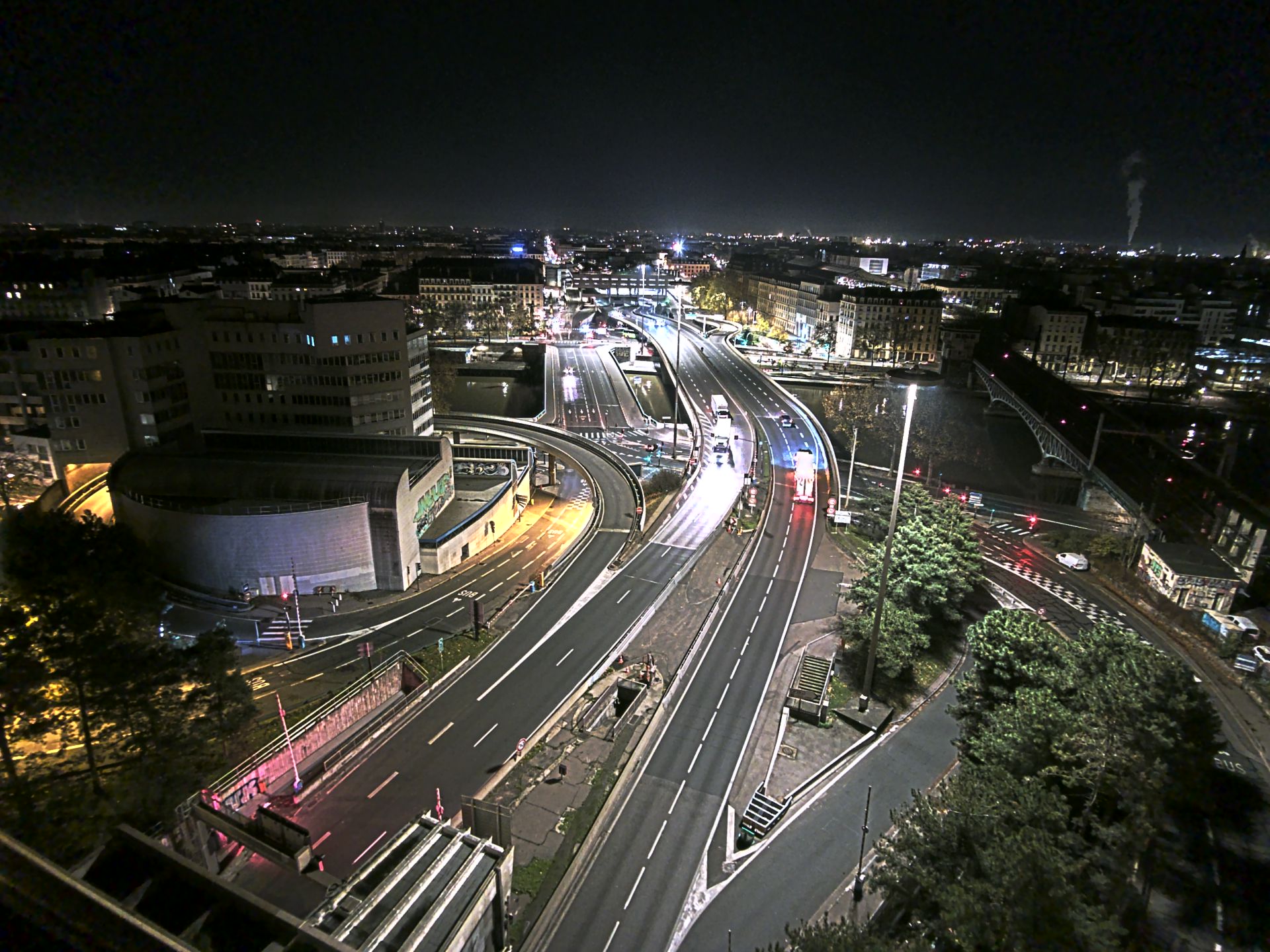 Caméra autoroute à Lyon Perrache à l'entrée Sud du Tunnel sous Fourvière, en direction de Marseille
