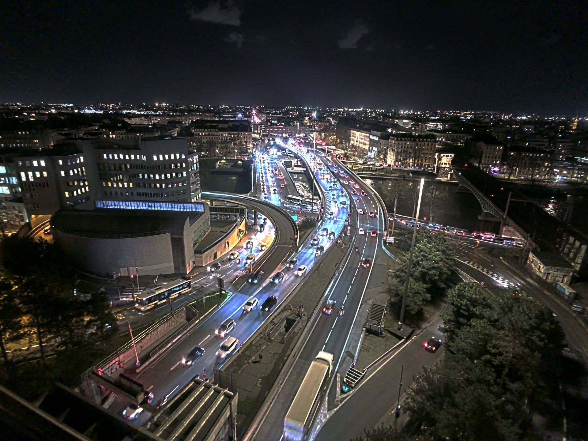Caméra autoroute à Lyon Perrache à l'entrée Sud du Tunnel sous Fourvière, en direction de Marseille