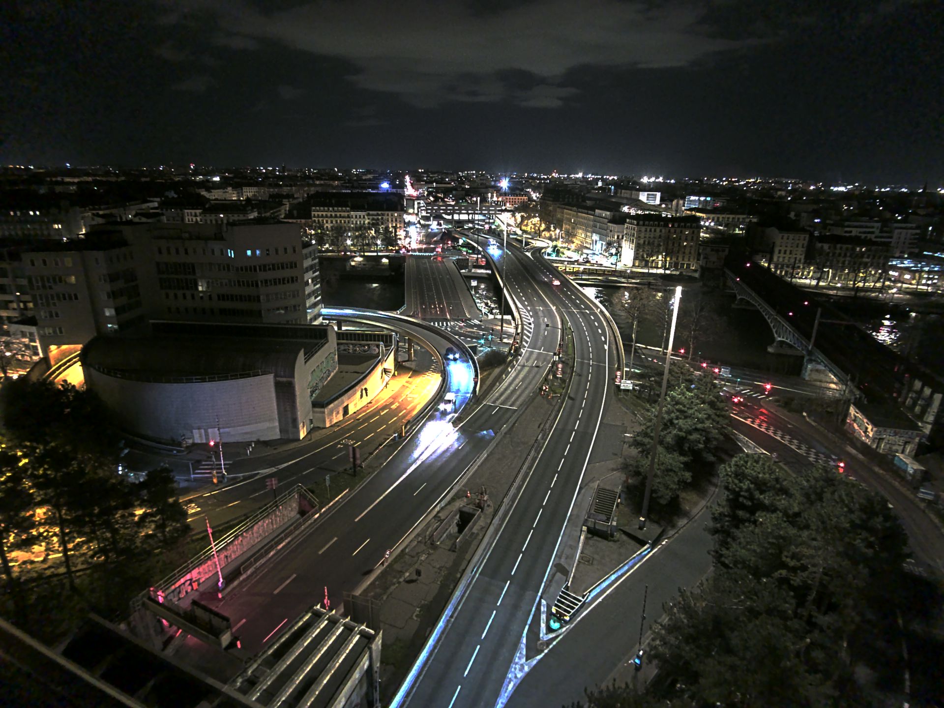 Caméra autoroute à Lyon Perrache à l'entrée Sud du Tunnel sous Fourvière, en direction de Marseille