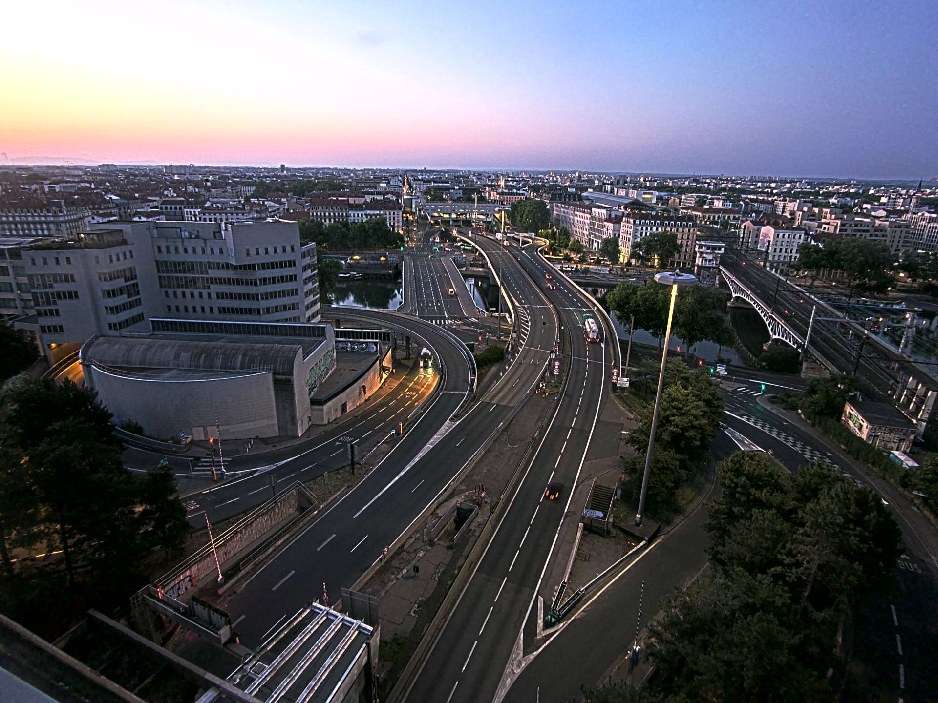 Caméra autoroute à Lyon Perrache à l'entrée Sud du Tunnel sous Fourvière, en direction de Marseille
