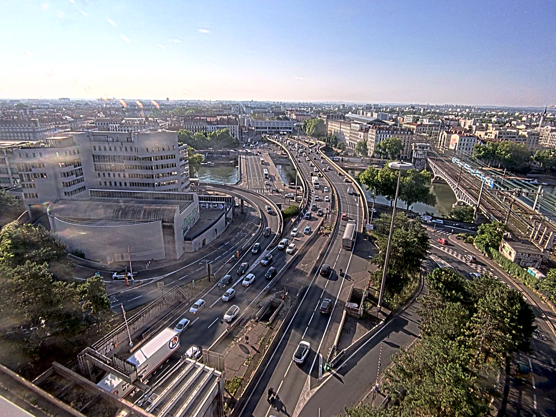 Caméra autoroute à Lyon Perrache à l'entrée Sud du Tunnel sous Fourvière, en direction de Marseille