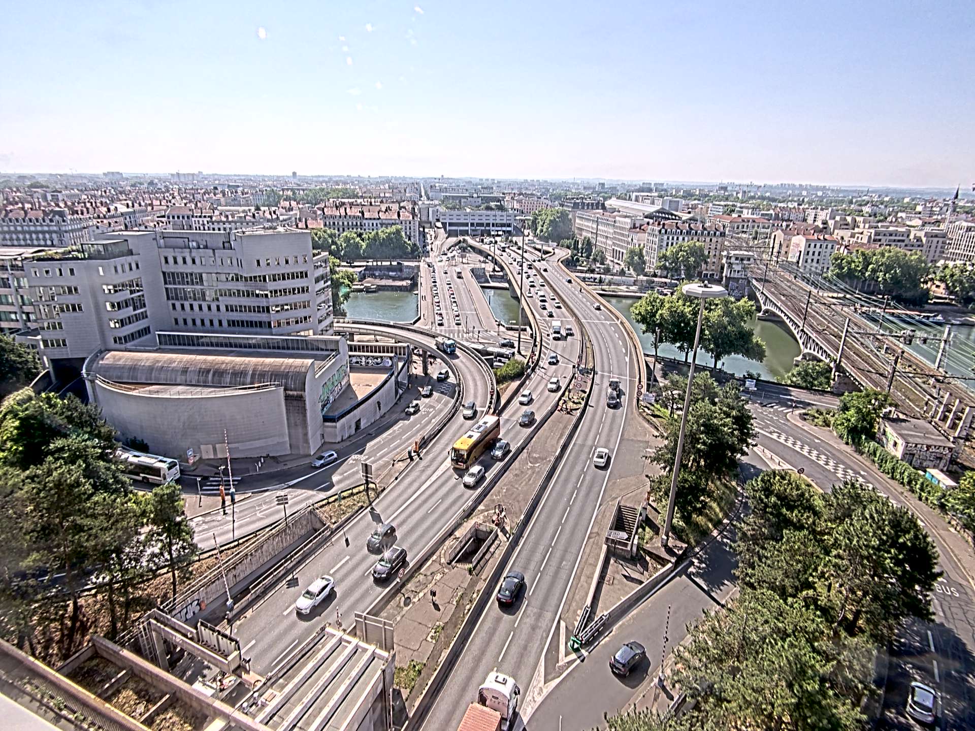 Caméra autoroute à Lyon Perrache à l'entrée Sud du Tunnel sous Fourvière, en direction de Marseille