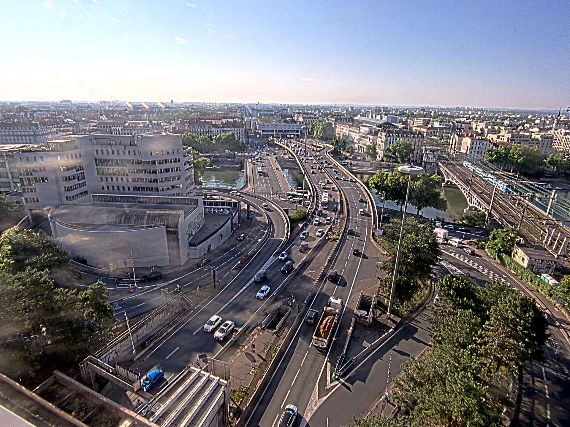 Caméra autoroute à Lyon Perrache à l'entrée Sud du Tunnel sous Fourvière, en direction de Marseille
