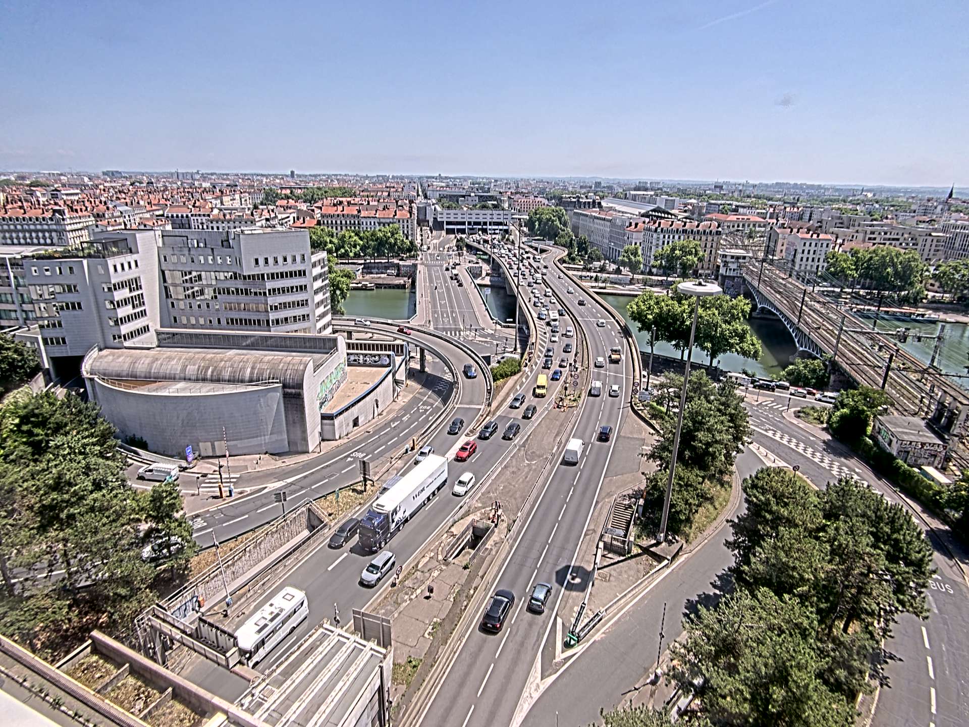 Caméra autoroute à Lyon Perrache à l'entrée Sud du Tunnel sous Fourvière, en direction de Marseille