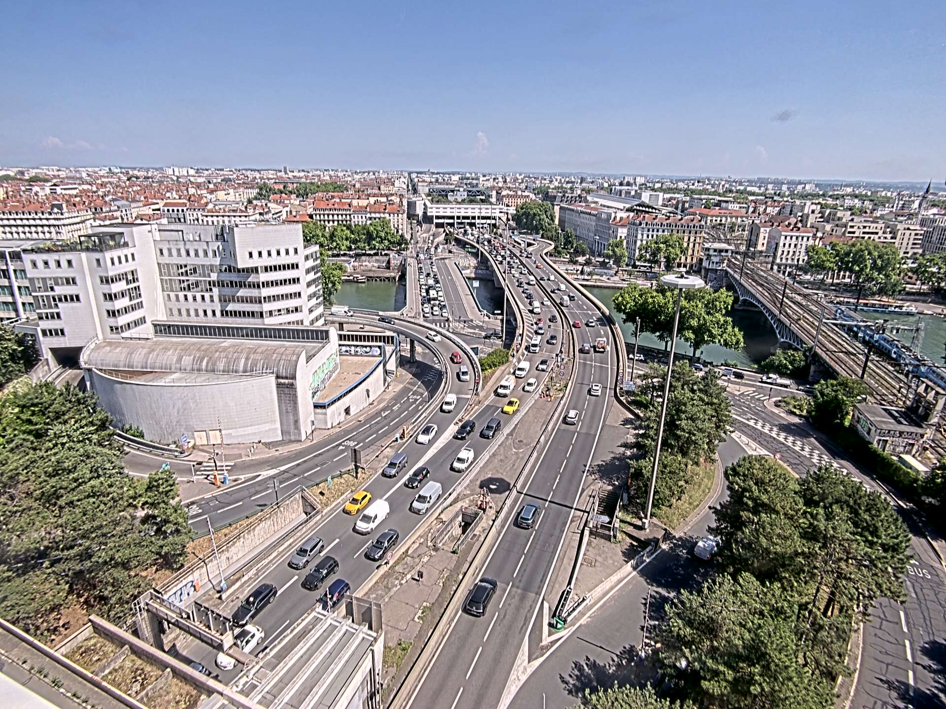 Caméra autoroute à Lyon Perrache à l'entrée Sud du Tunnel sous Fourvière, en direction de Marseille