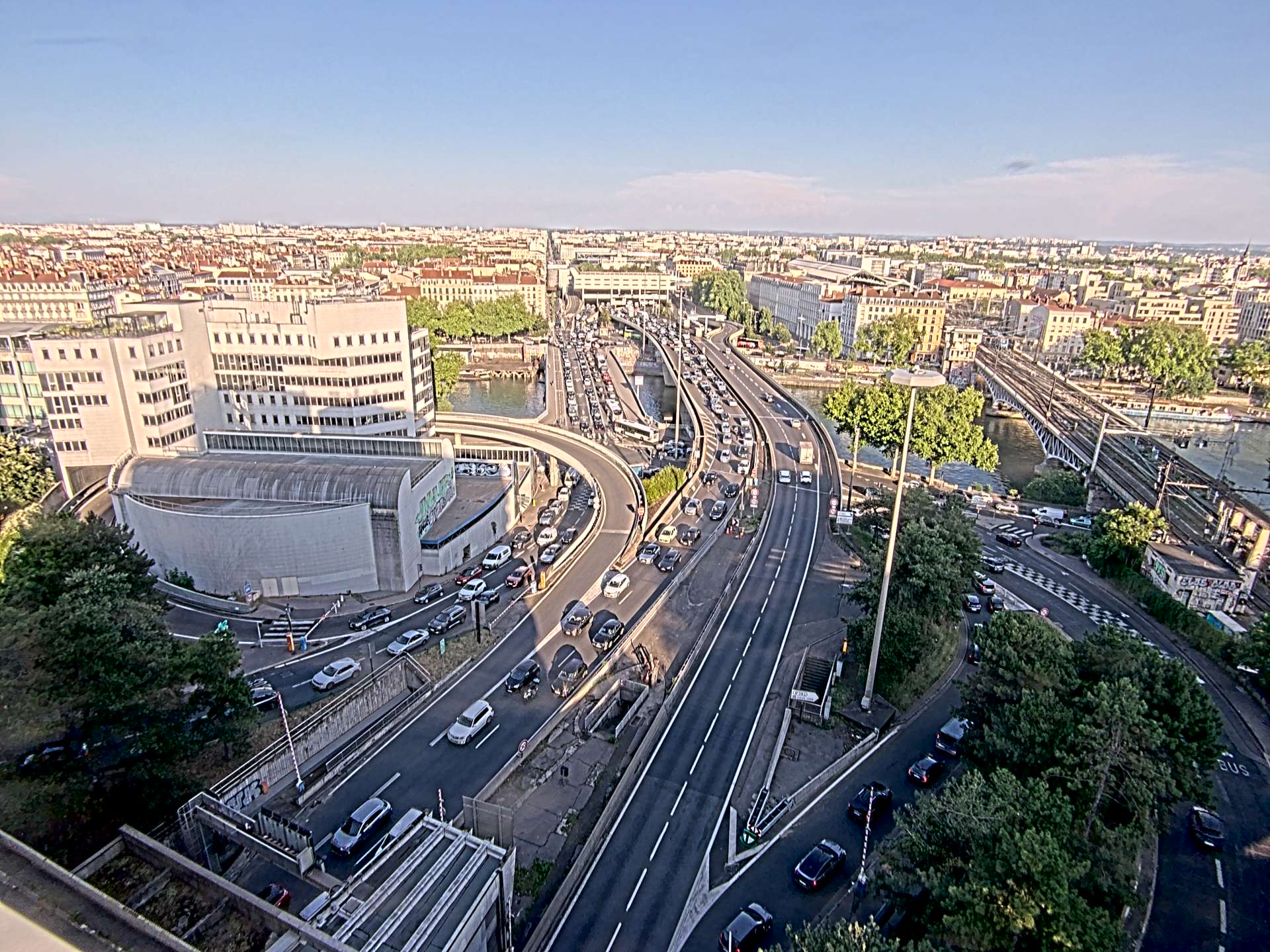 Caméra autoroute à Lyon Perrache à l'entrée Sud du Tunnel sous Fourvière, en direction de Marseille