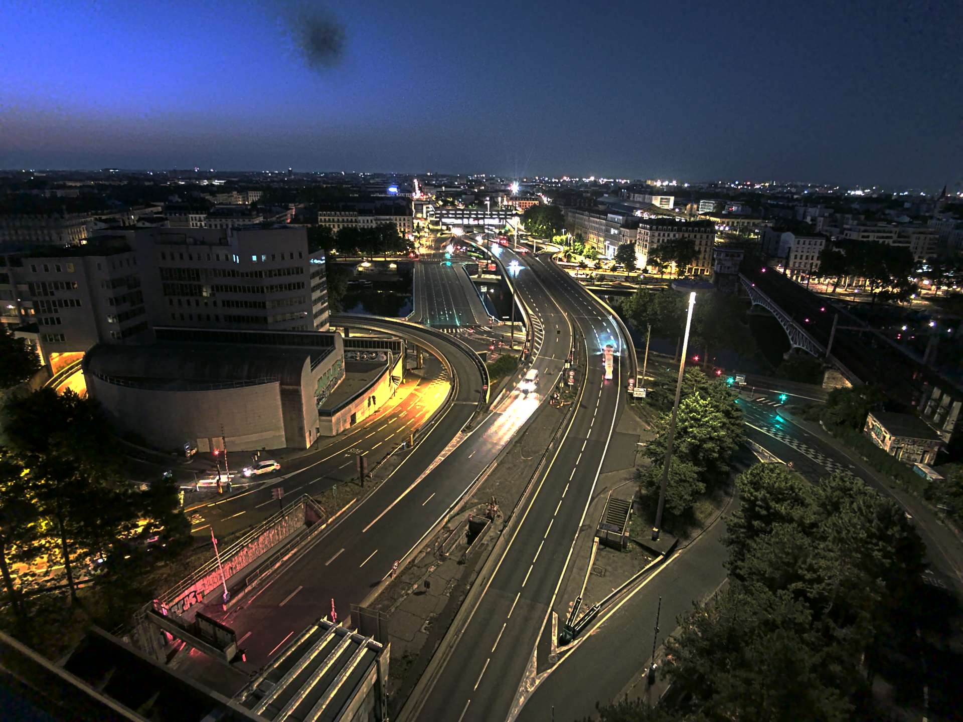 Caméra autoroute à Lyon Perrache à l'entrée Sud du Tunnel sous Fourvière, en direction de Marseille