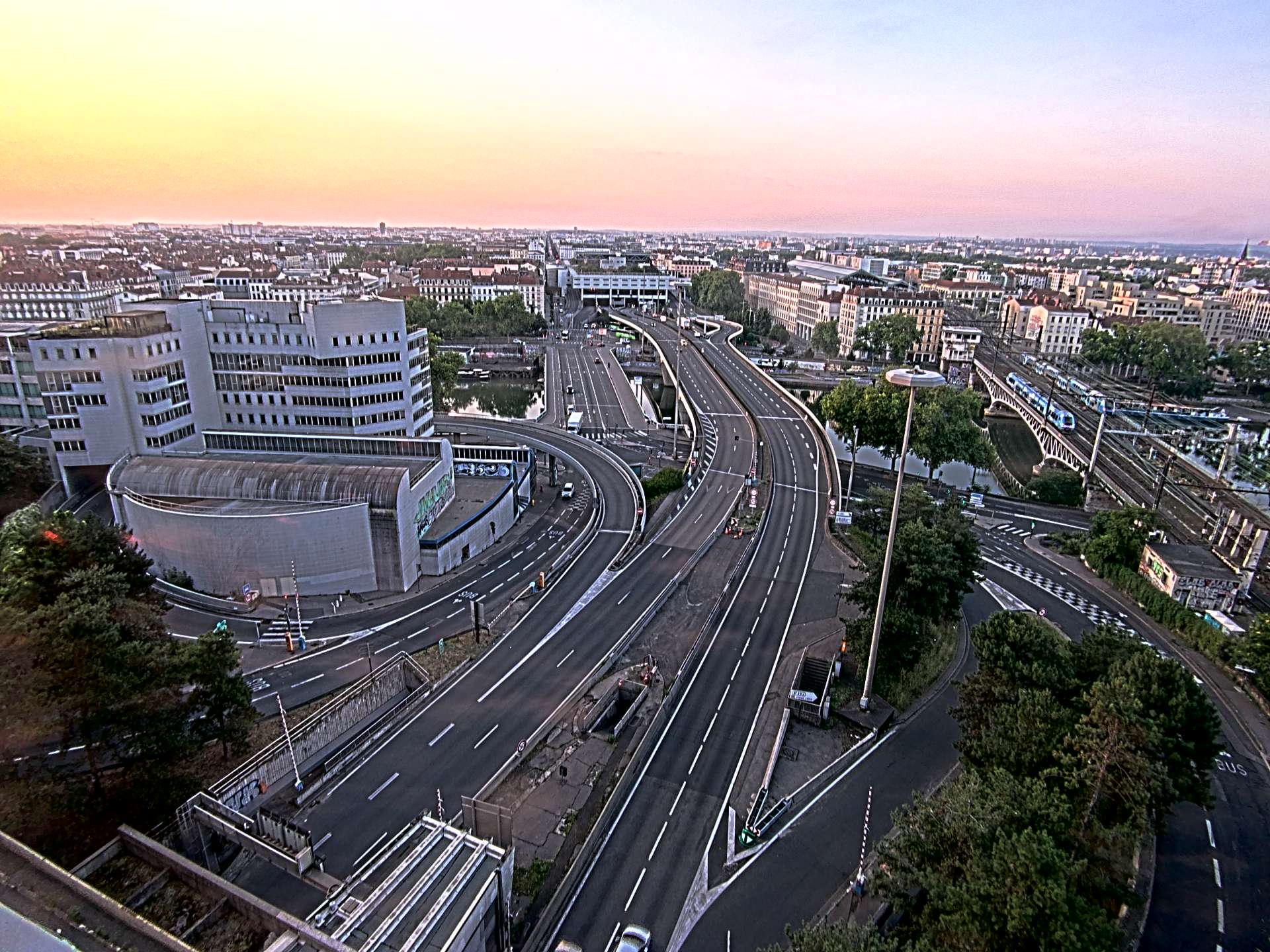 Caméra autoroute à Lyon Perrache à l'entrée Sud du Tunnel sous Fourvière, en direction de Marseille