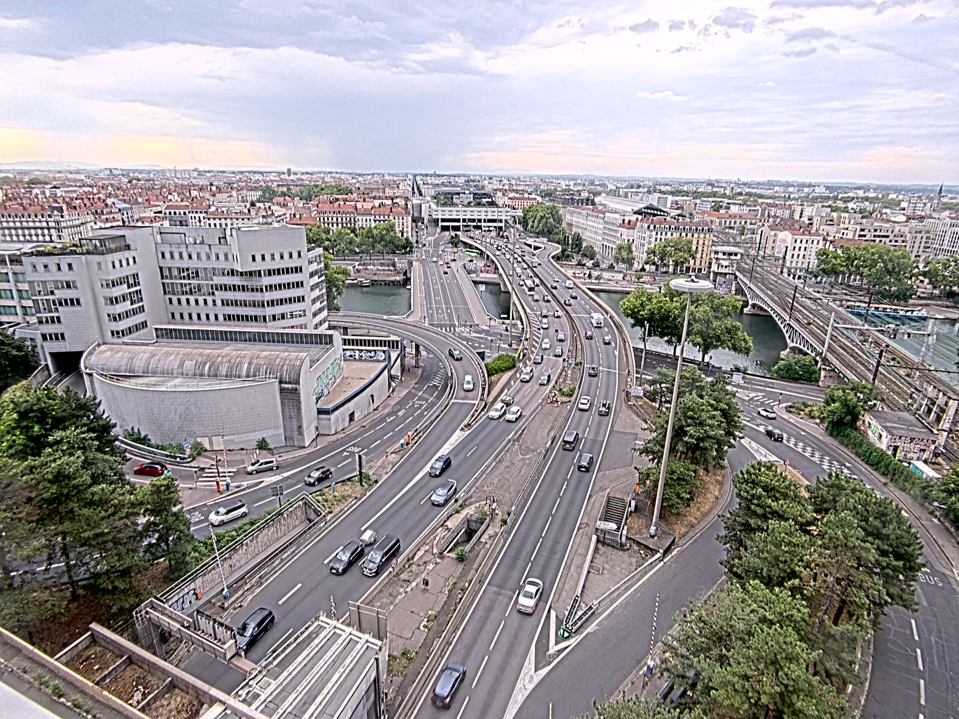 Caméra autoroute à Lyon Perrache à l'entrée Sud du Tunnel sous Fourvière, en direction de Marseille