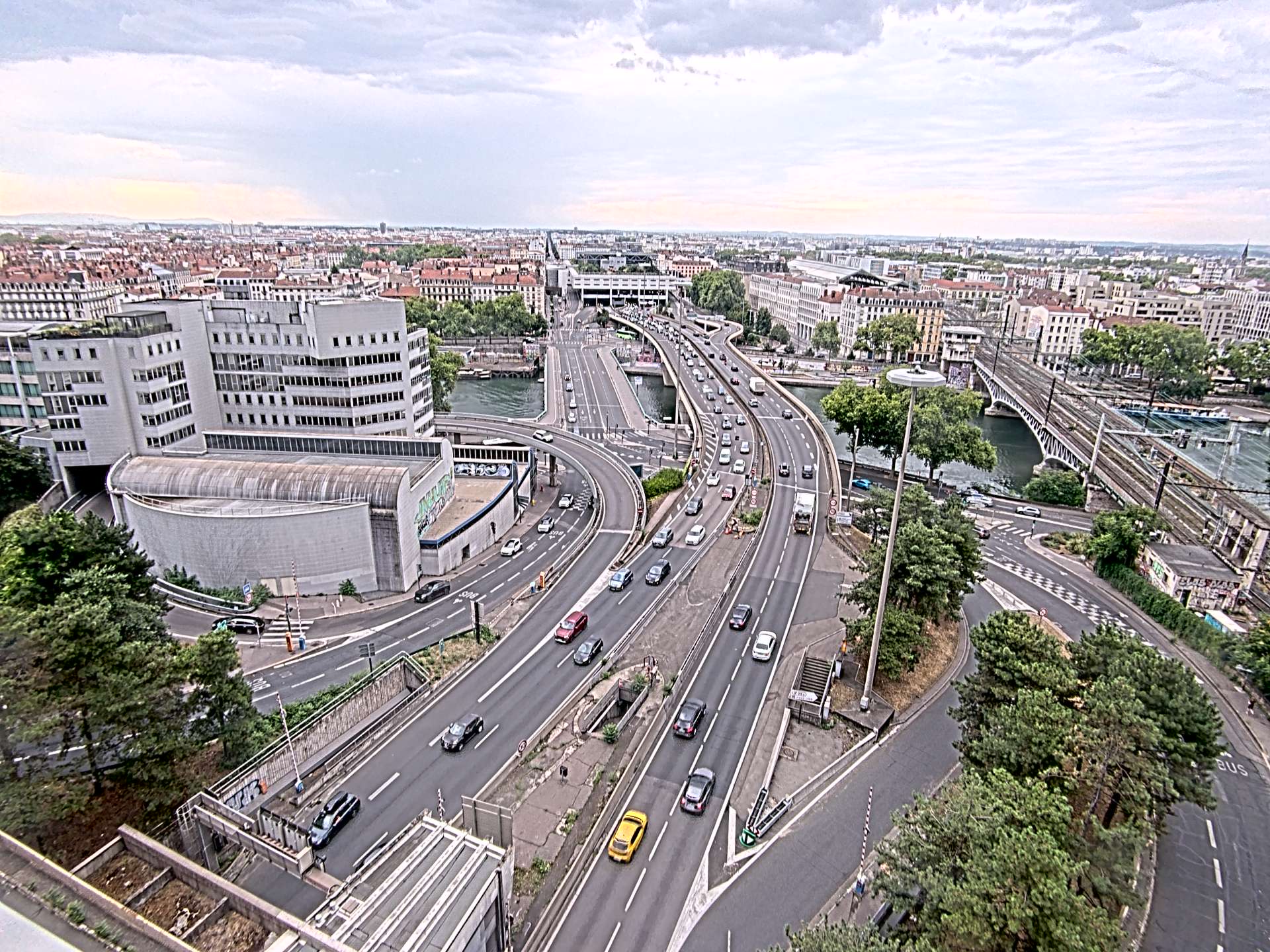 Caméra autoroute à Lyon Perrache à l'entrée Sud du Tunnel sous Fourvière, en direction de Marseille