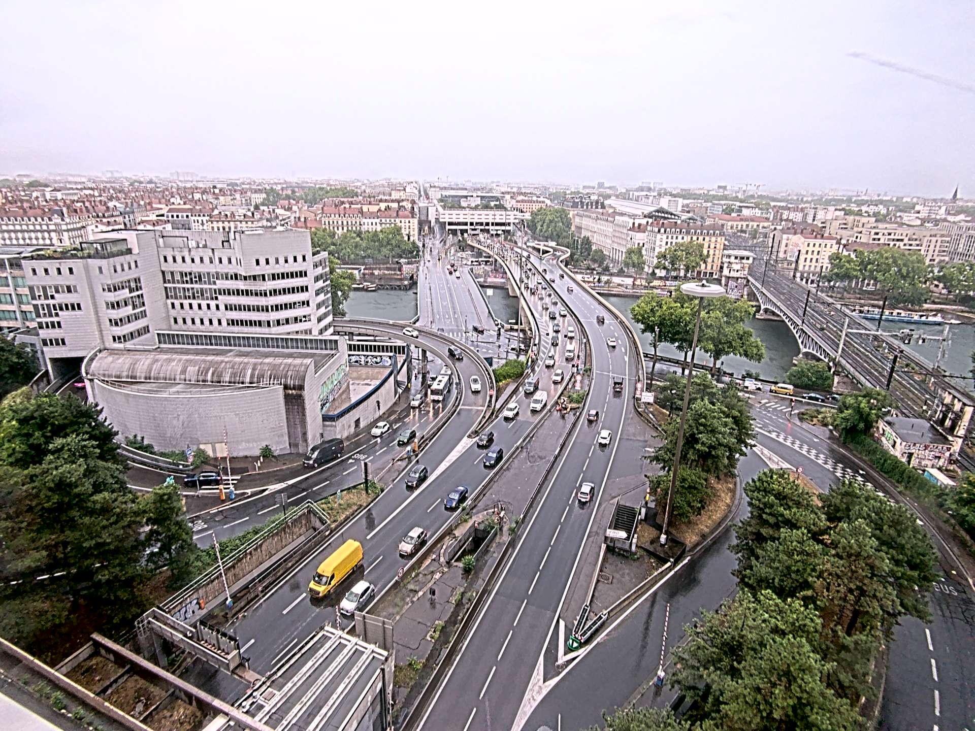 Caméra autoroute à Lyon Perrache à l'entrée Sud du Tunnel sous Fourvière, en direction de Marseille