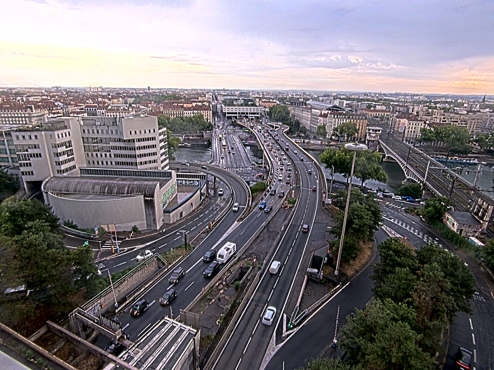 Caméra autoroute à Lyon Perrache à l'entrée Sud du Tunnel sous Fourvière, en direction de Marseille