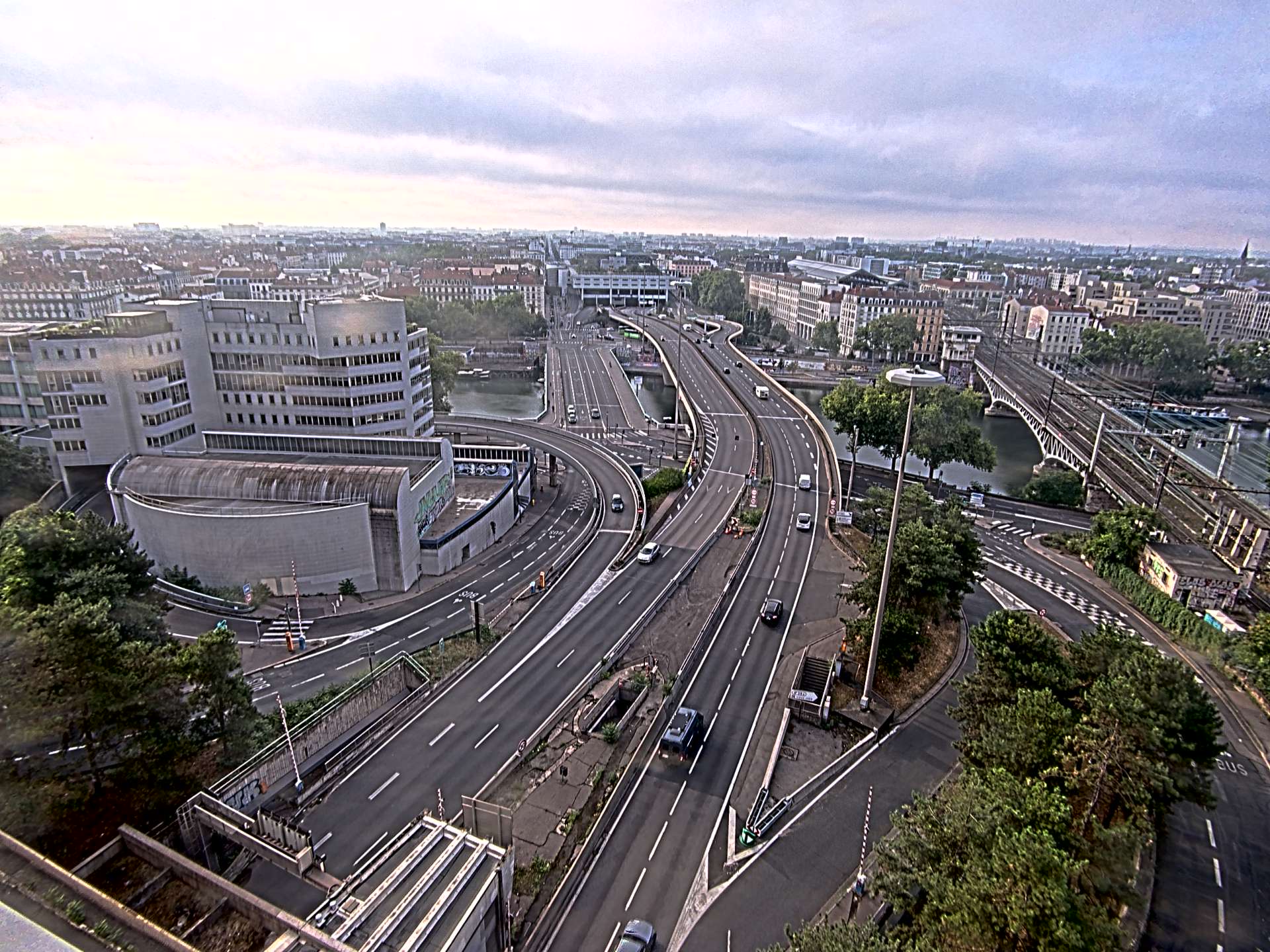 Caméra autoroute à Lyon Perrache à l'entrée Sud du Tunnel sous Fourvière, en direction de Marseille