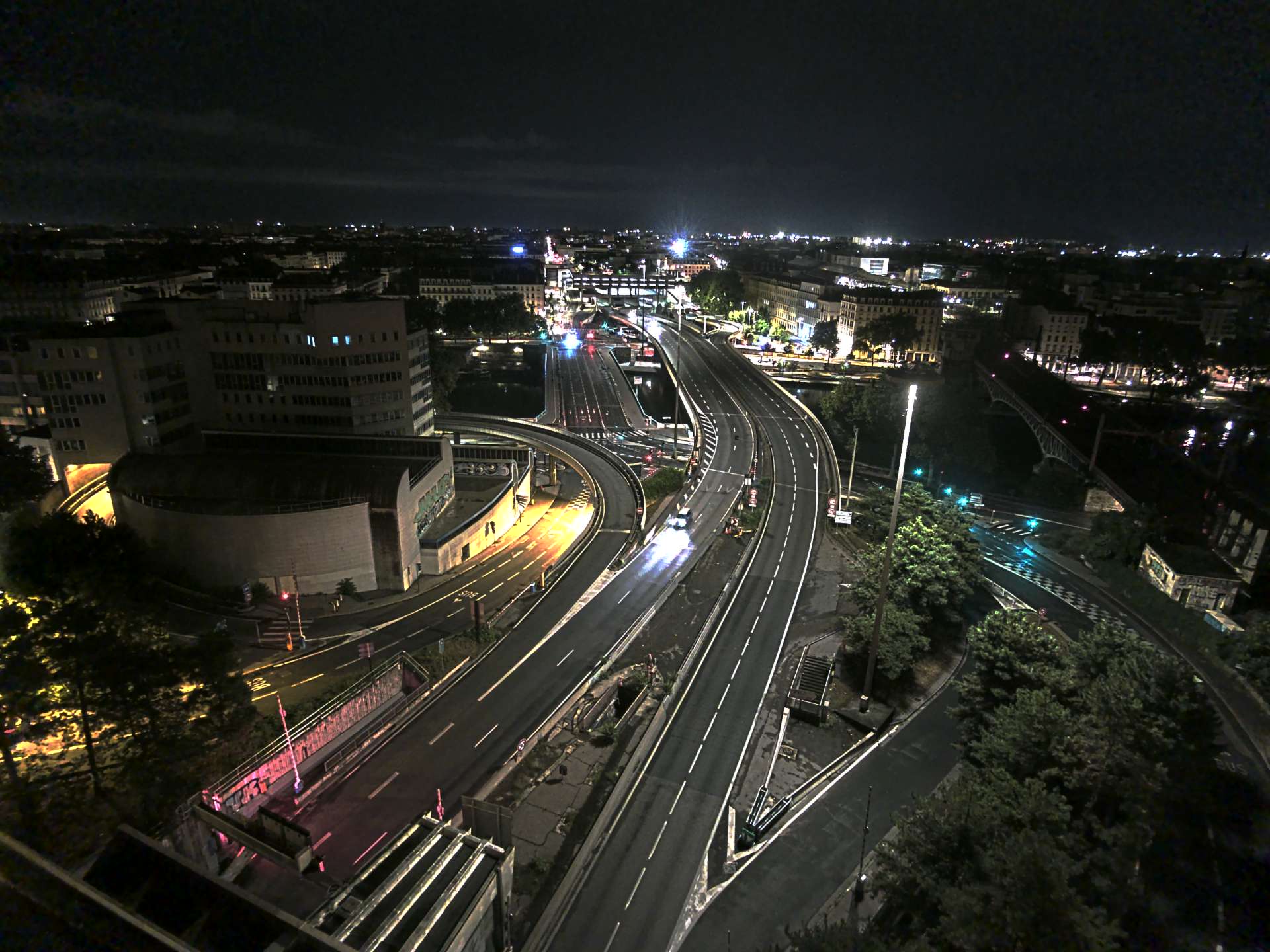 Caméra autoroute à Lyon Perrache à l'entrée Sud du Tunnel sous Fourvière, en direction de Marseille