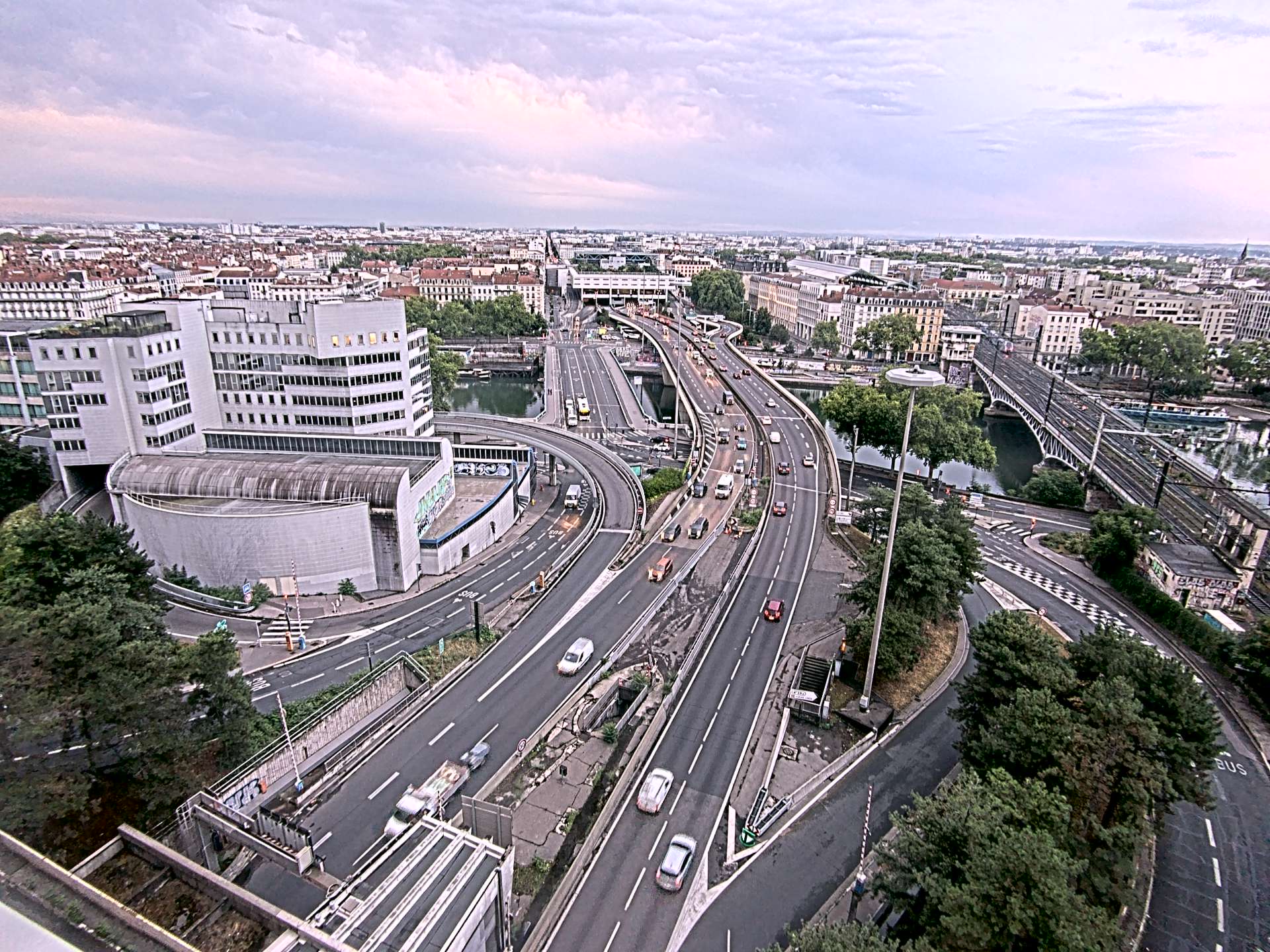 Caméra autoroute à Lyon Perrache à l'entrée Sud du Tunnel sous Fourvière, en direction de Marseille