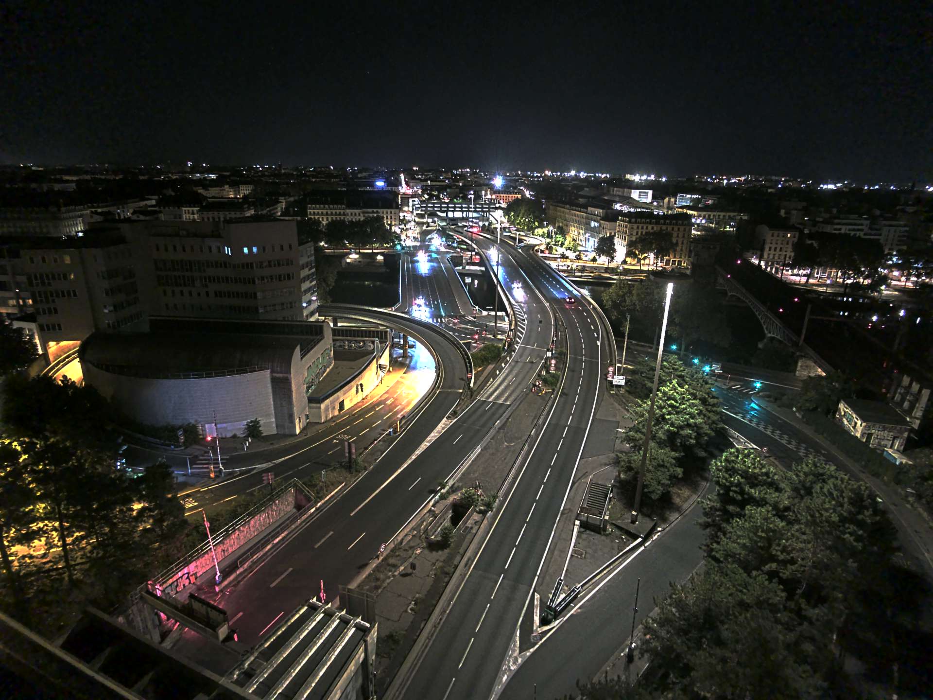 Caméra autoroute à Lyon Perrache à l'entrée Sud du Tunnel sous Fourvière, en direction de Marseille