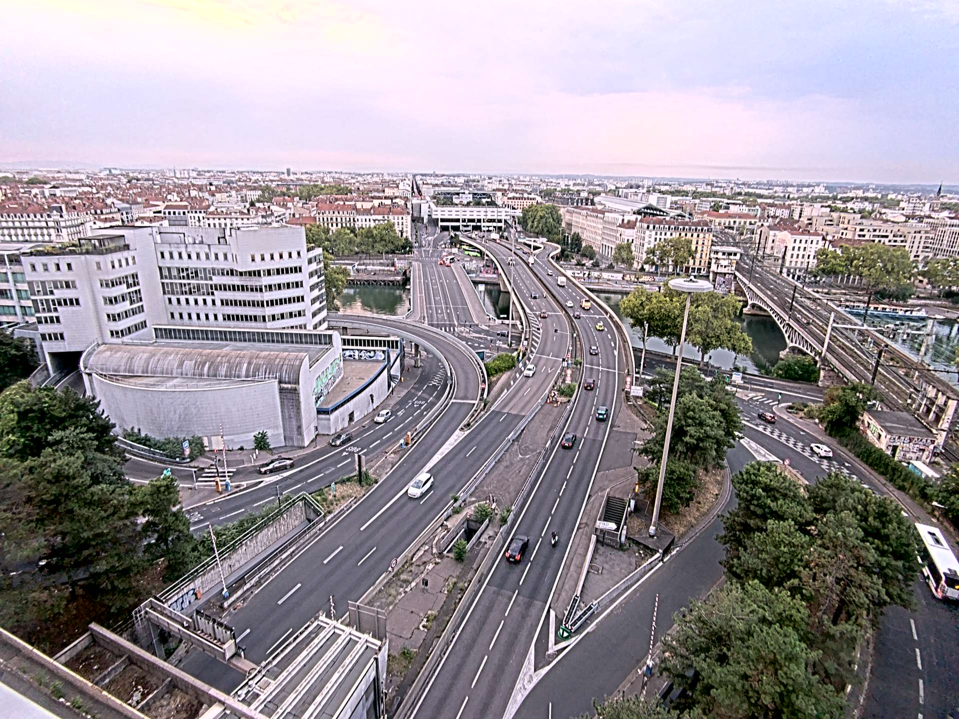 Caméra autoroute à Lyon Perrache à l'entrée Sud du Tunnel sous Fourvière, en direction de Marseille