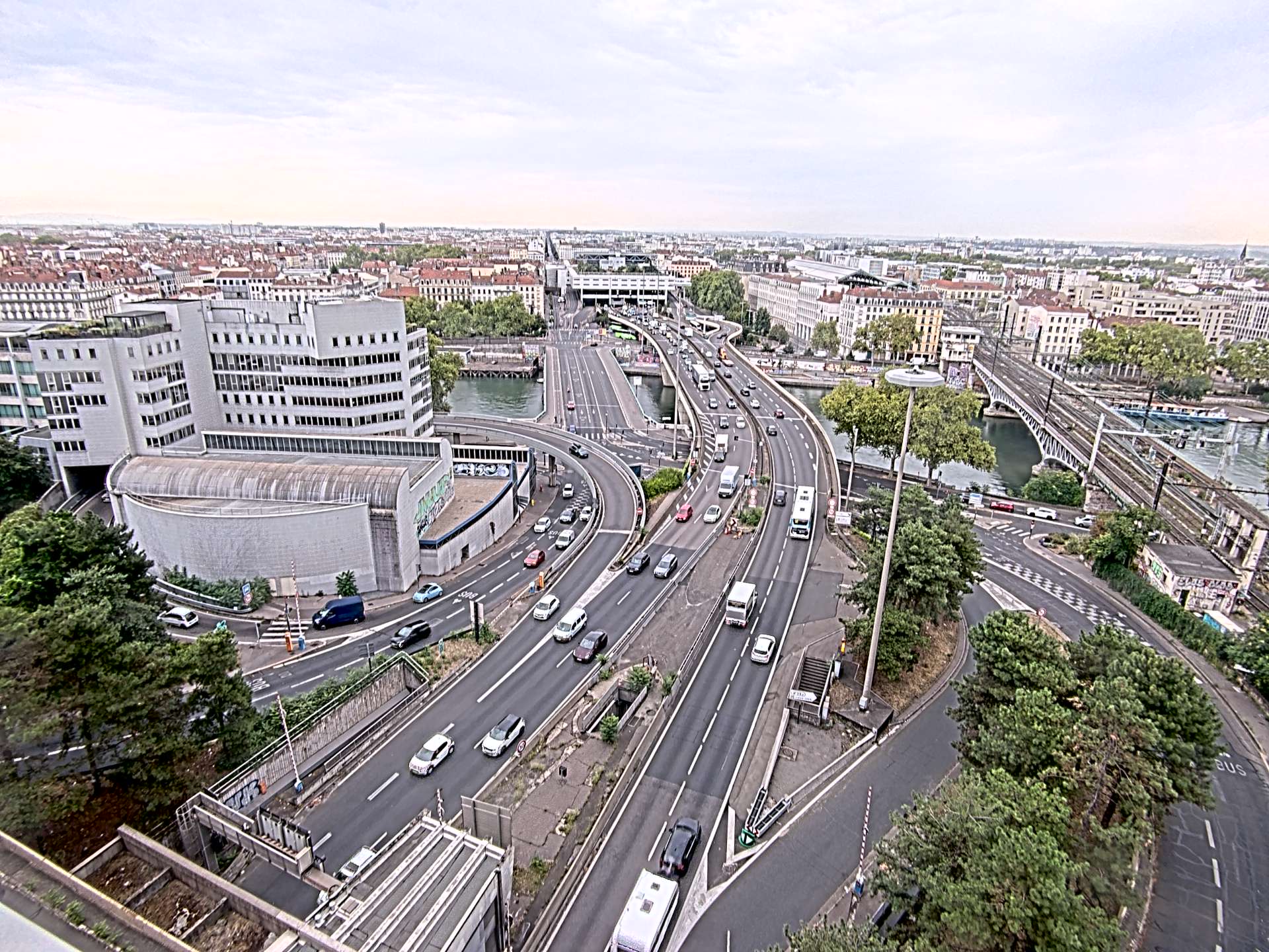 Caméra autoroute à Lyon Perrache à l'entrée Sud du Tunnel sous Fourvière, en direction de Marseille
