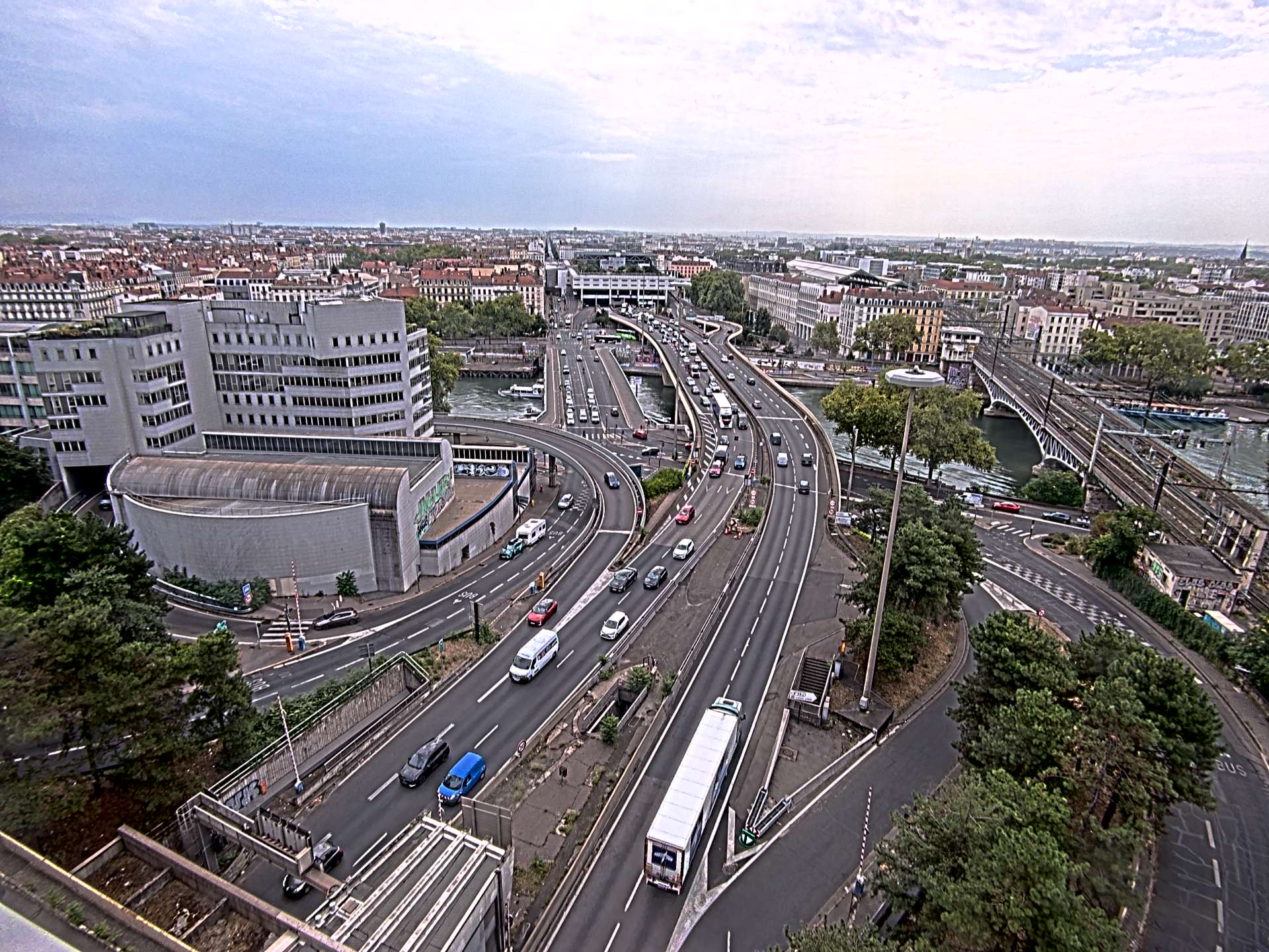 Caméra autoroute à Lyon Perrache à l'entrée Sud du Tunnel sous Fourvière, en direction de Marseille