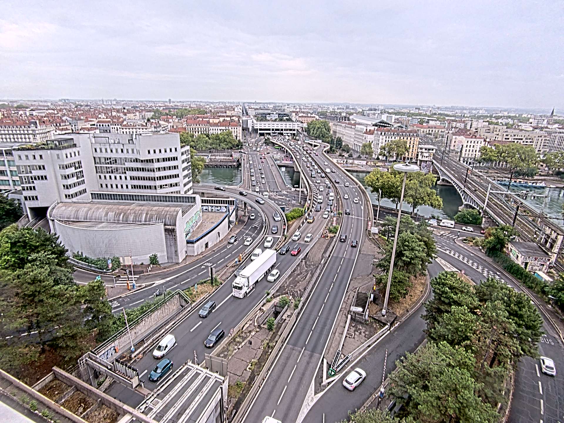 Caméra autoroute à Lyon Perrache à l'entrée Sud du Tunnel sous Fourvière, en direction de Marseille