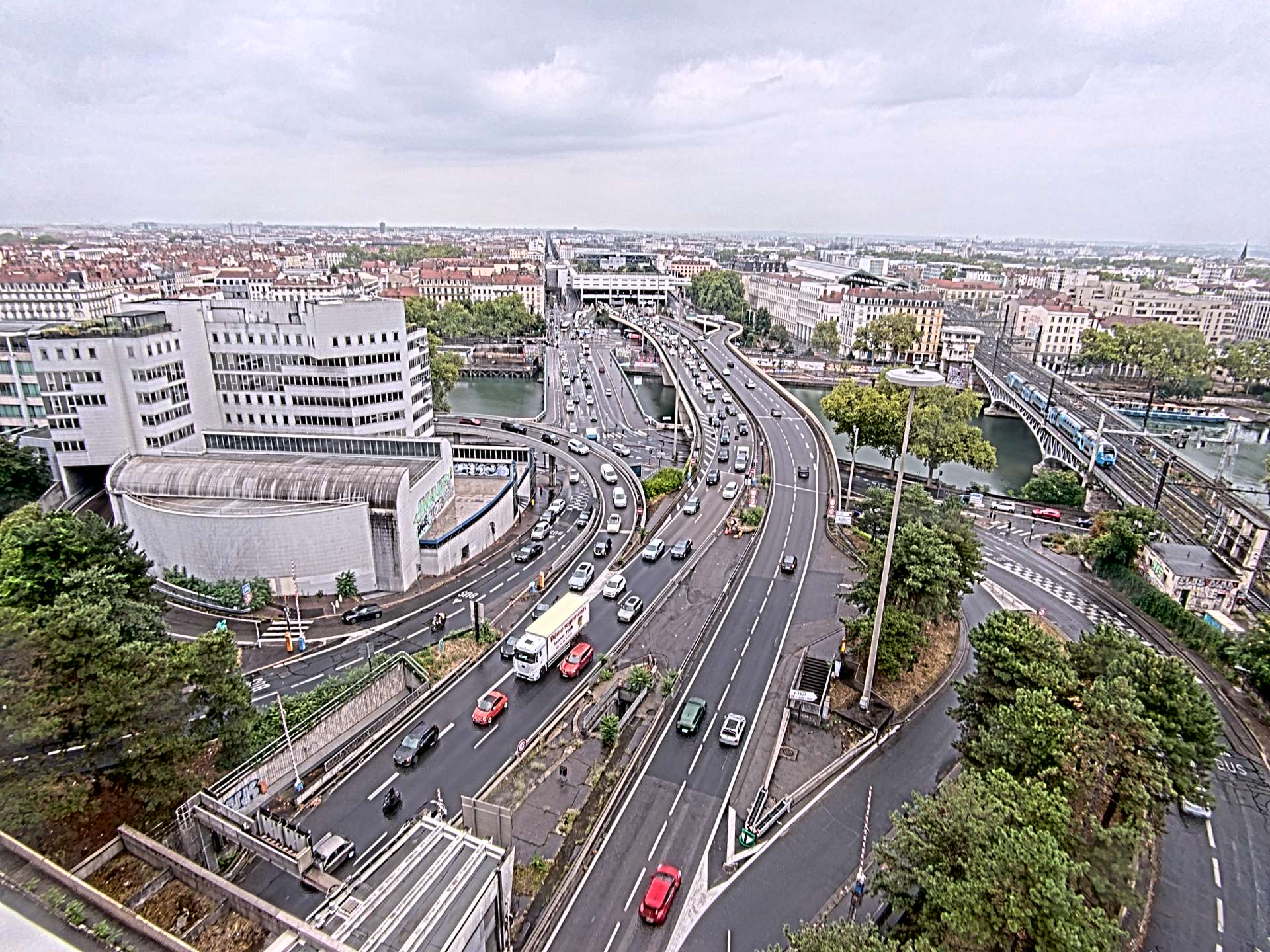 Caméra autoroute à Lyon Perrache à l'entrée Sud du Tunnel sous Fourvière, en direction de Marseille