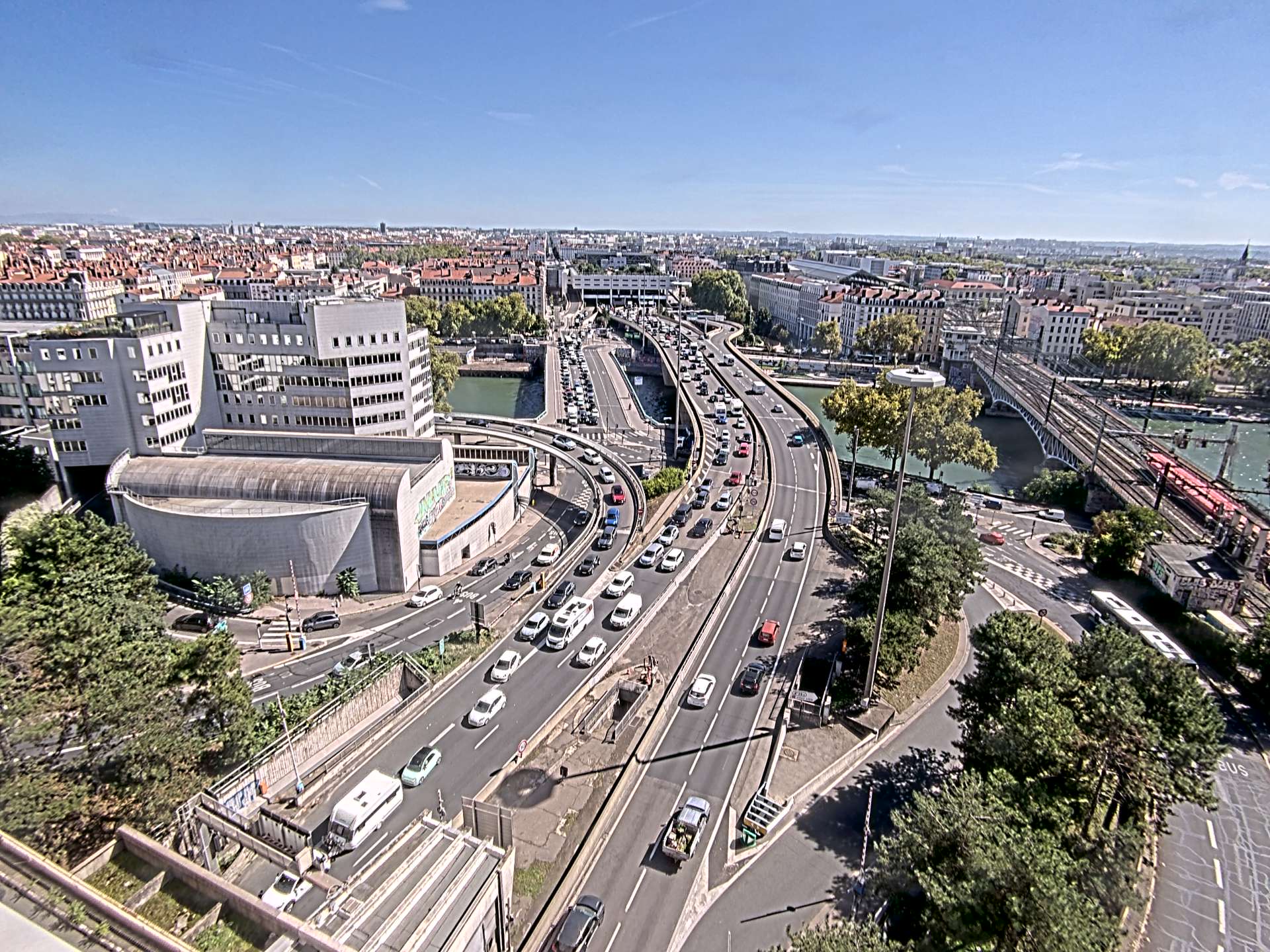 Caméra autoroute à Lyon Perrache à l'entrée Sud du Tunnel sous Fourvière, en direction de Marseille