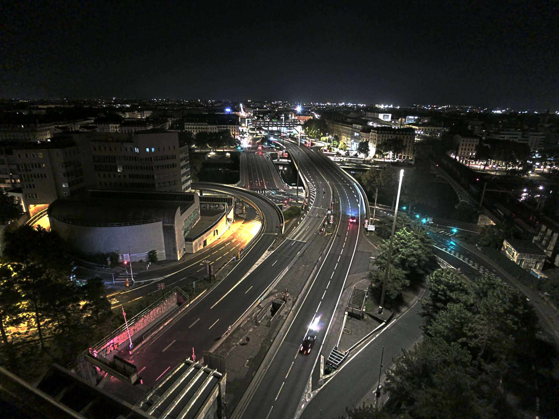 Caméra autoroute à Lyon Perrache à l'entrée Sud du Tunnel sous Fourvière, en direction de Marseille