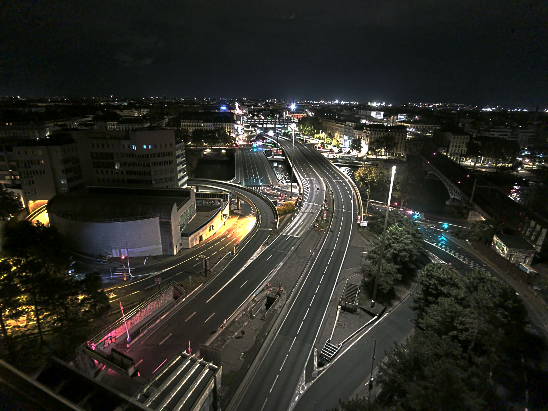 Caméra autoroute à Lyon Perrache à l'entrée Sud du Tunnel sous Fourvière, en direction de Marseille