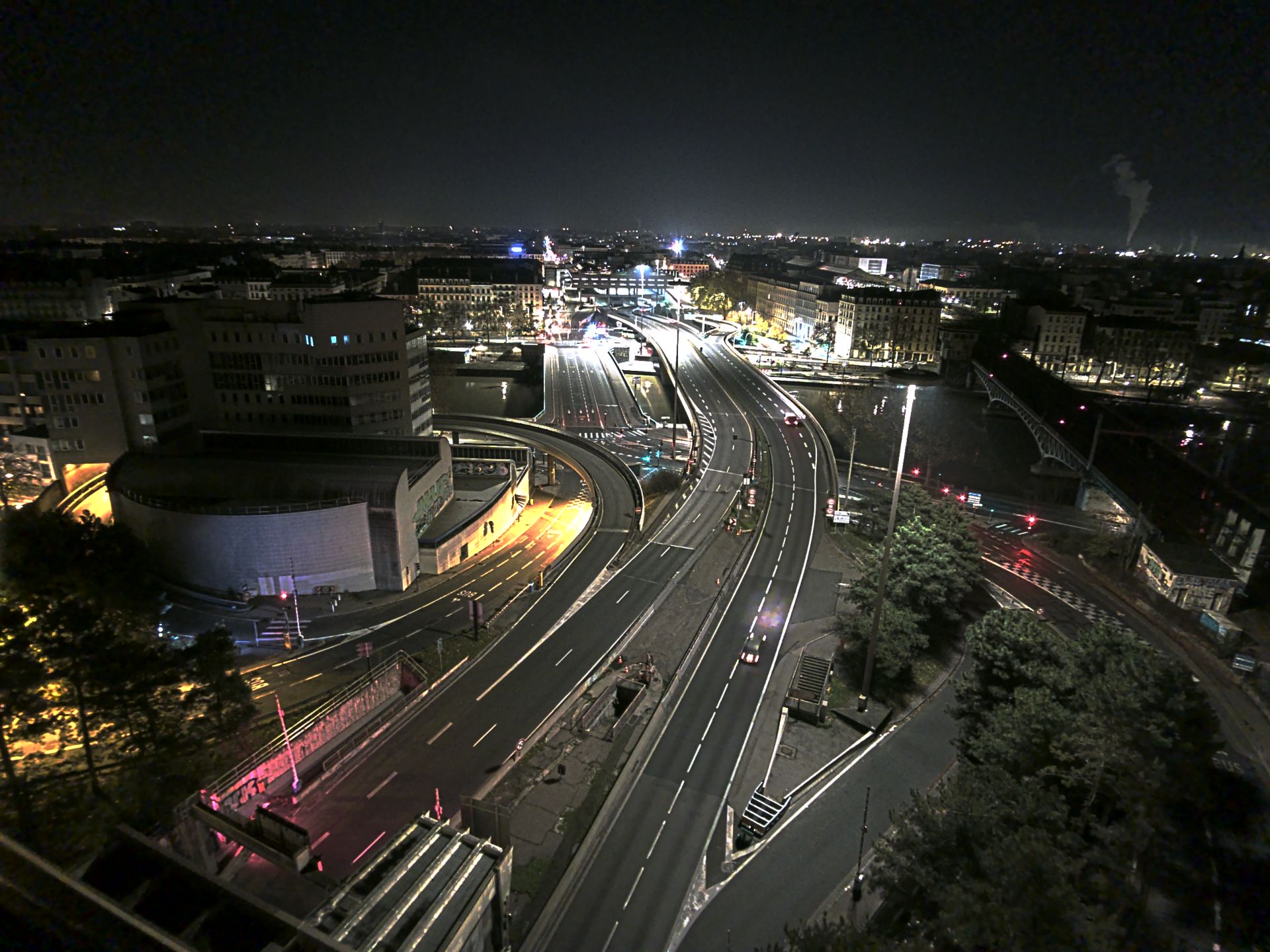 Caméra autoroute à Lyon Perrache à l'entrée Sud du Tunnel sous Fourvière, en direction de Marseille