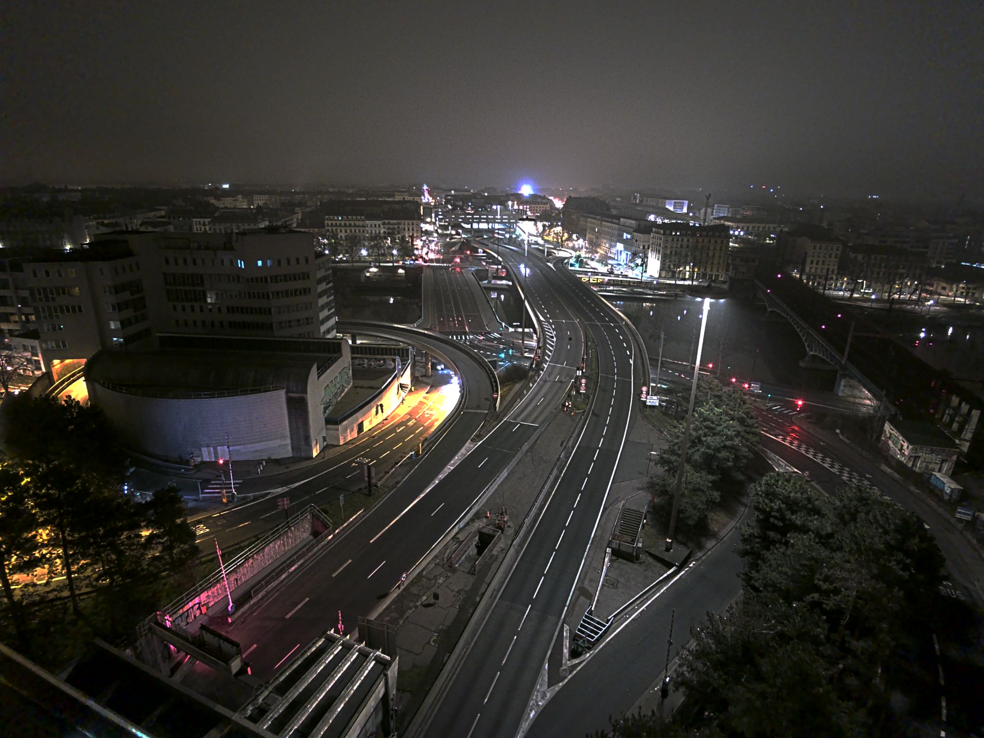 Caméra autoroute à Lyon Perrache à l'entrée Sud du Tunnel sous Fourvière, en direction de Marseille