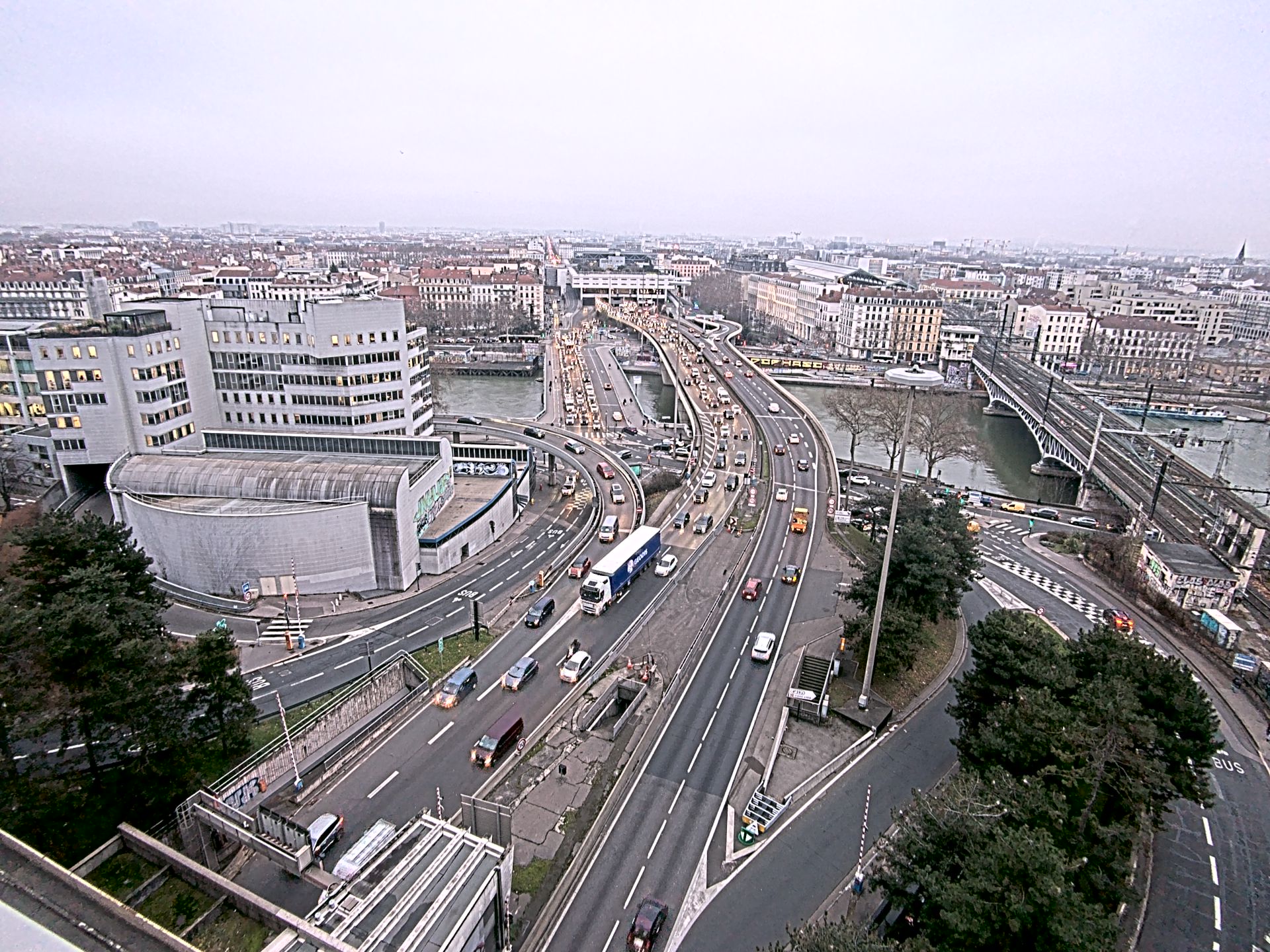 Caméra autoroute à Lyon Perrache à l'entrée Sud du Tunnel sous Fourvière, en direction de Marseille