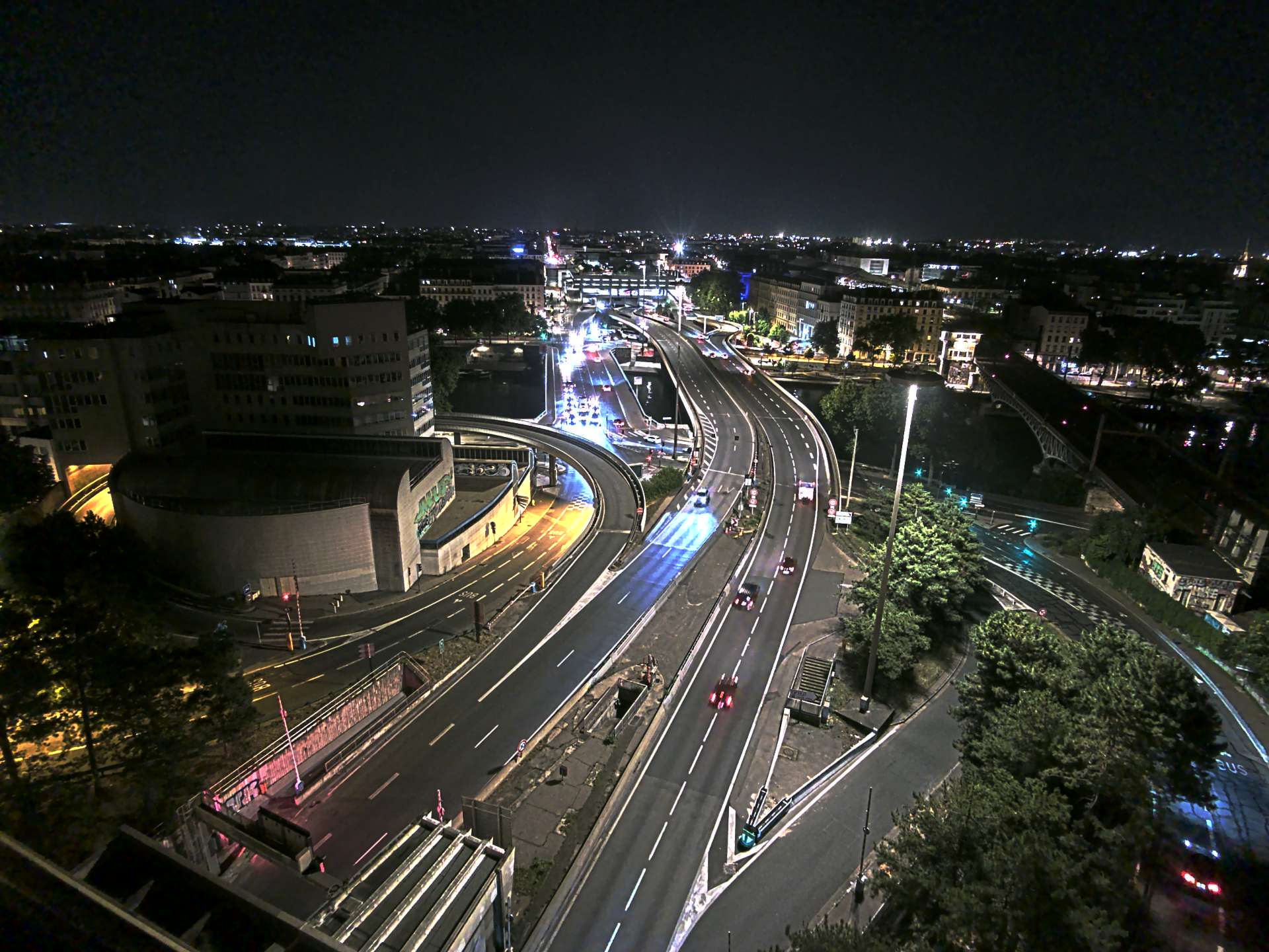 Caméra autoroute à Lyon Perrache à l'entrée Sud du Tunnel sous Fourvière, en direction de Marseille