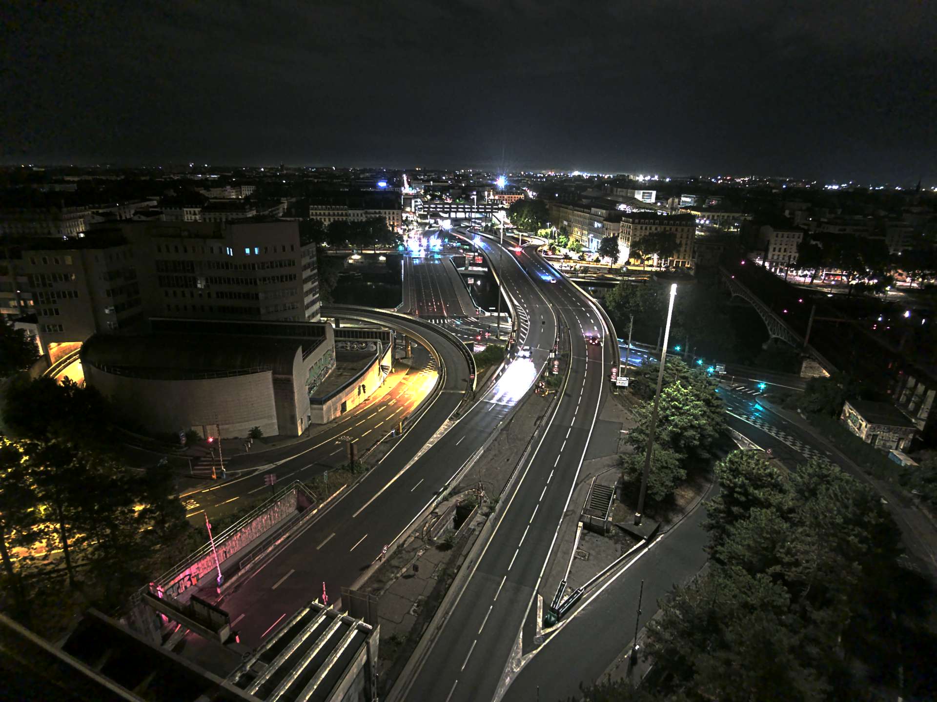 Caméra autoroute à Lyon Perrache à l'entrée Sud du Tunnel sous Fourvière, en direction de Marseille