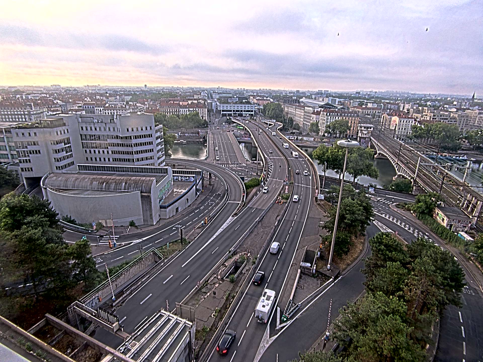 Caméra autoroute à Lyon Perrache à l'entrée Sud du Tunnel sous Fourvière, en direction de Marseille