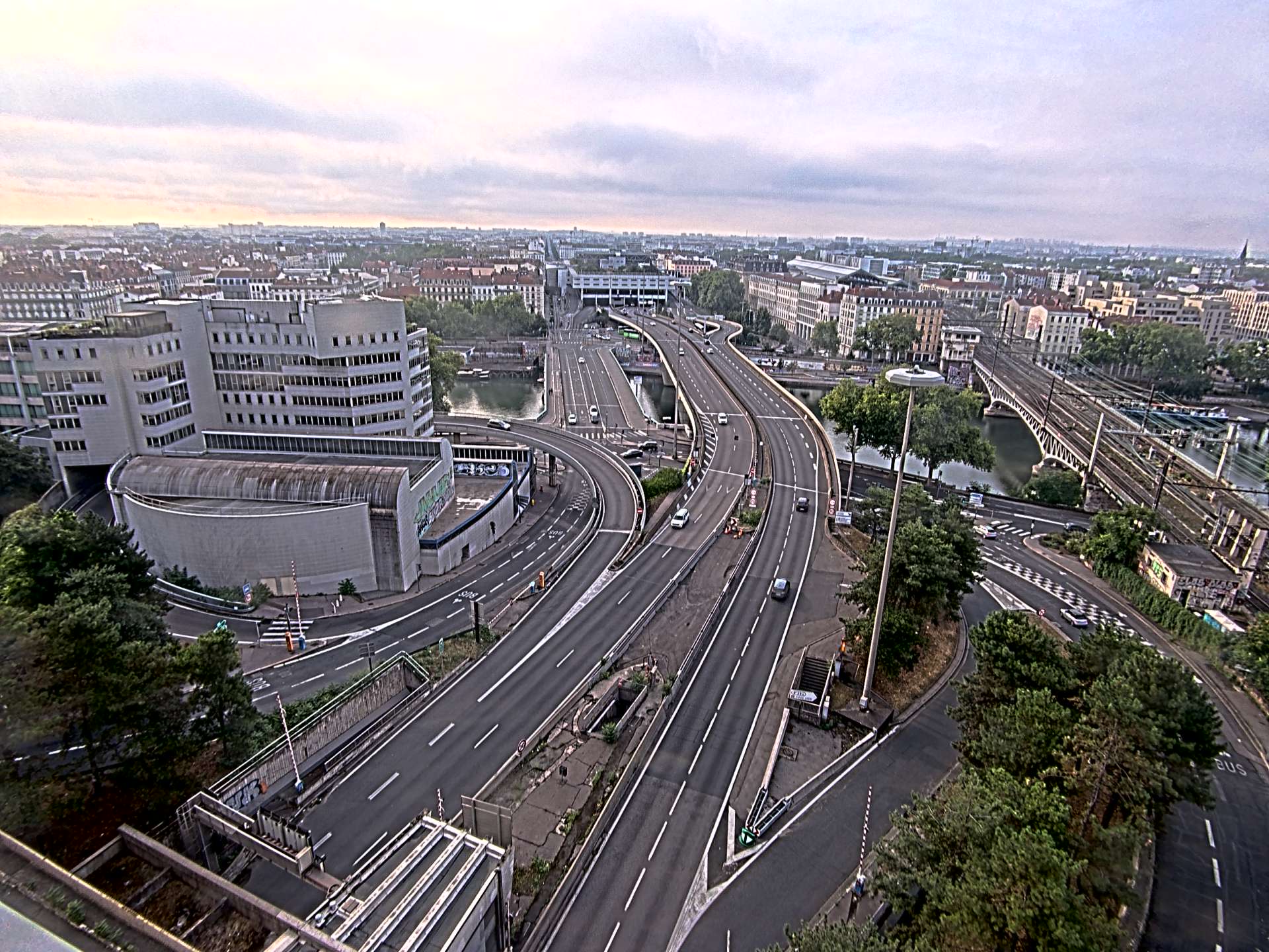 Caméra autoroute à Lyon Perrache à l'entrée Sud du Tunnel sous Fourvière, en direction de Marseille