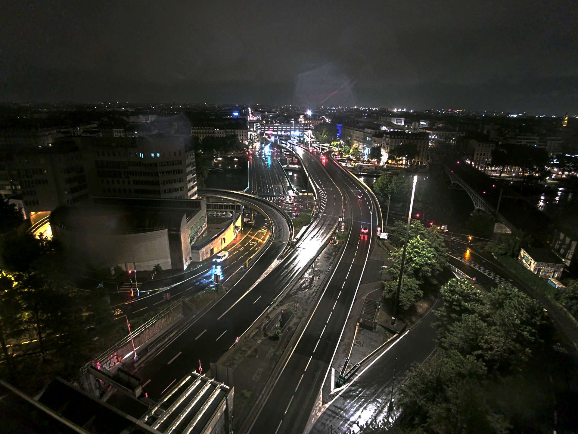 Caméra autoroute à Lyon Perrache à l'entrée Sud du Tunnel sous Fourvière, en direction de Marseille
