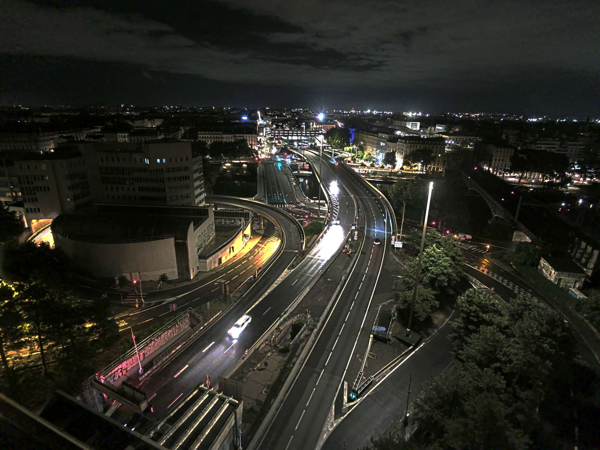 Caméra autoroute à Lyon Perrache à l'entrée Sud du Tunnel sous Fourvière, en direction de Marseille