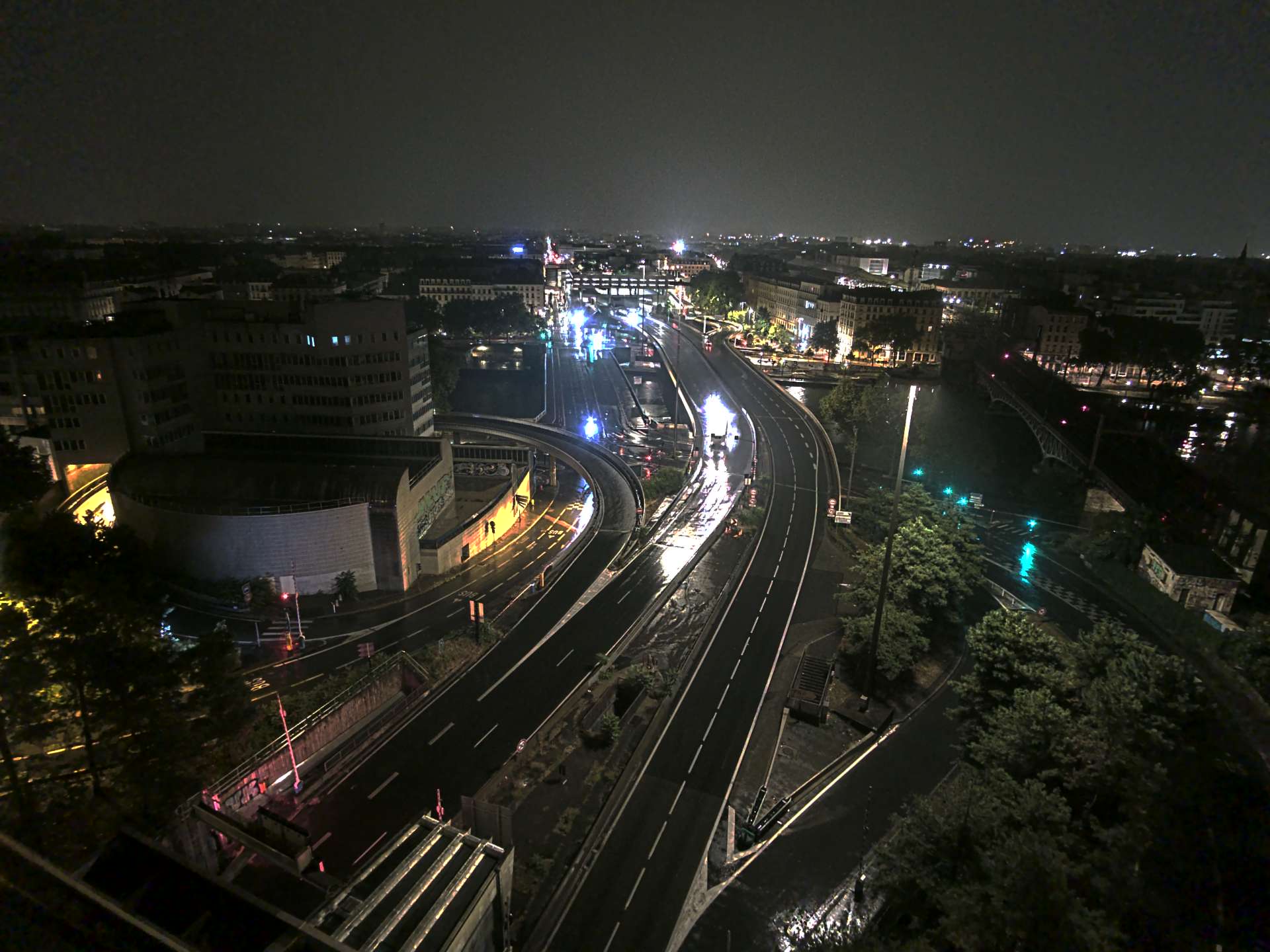Caméra autoroute à Lyon Perrache à l'entrée Sud du Tunnel sous Fourvière, en direction de Marseille